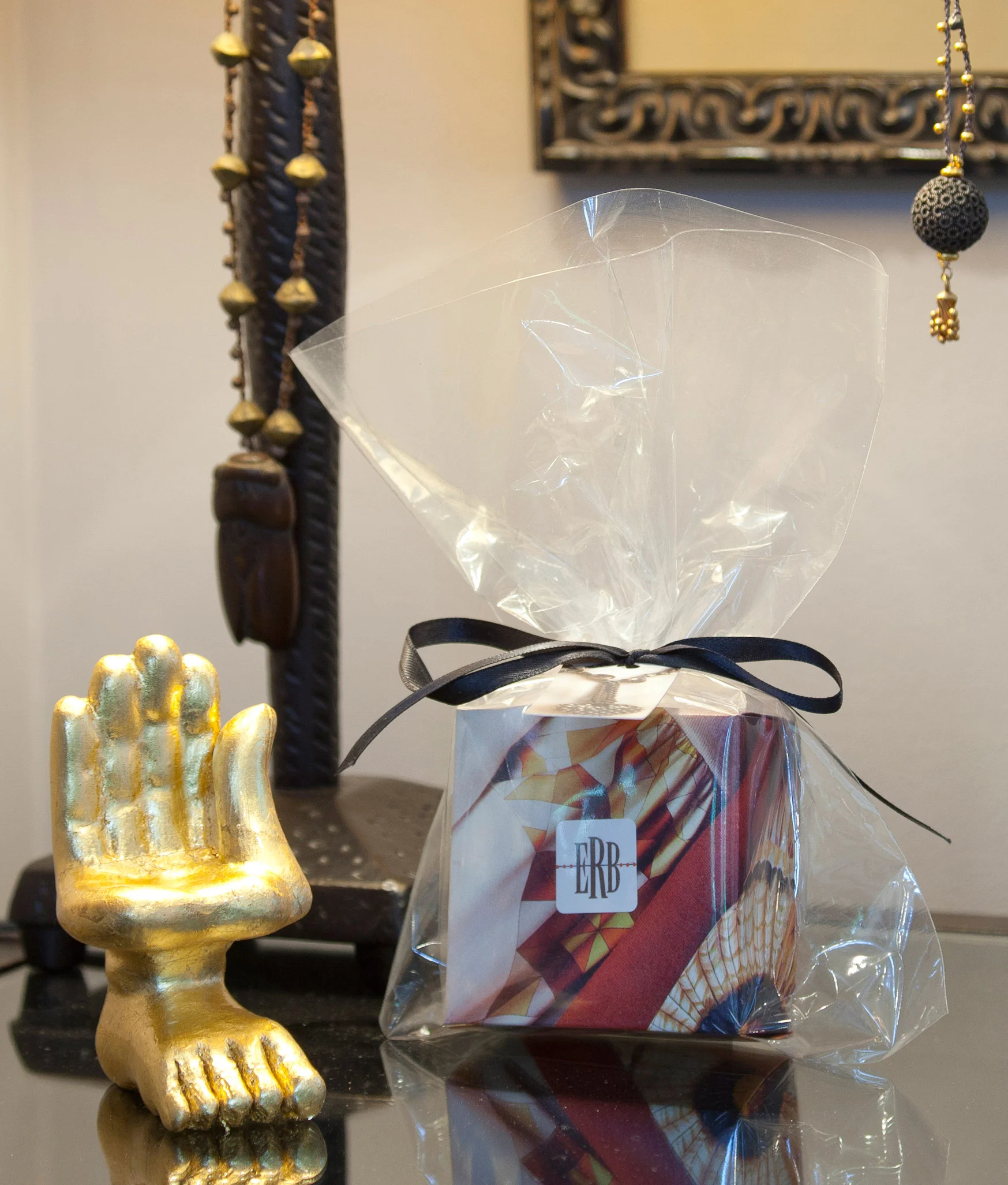SqGiftBox.jpg