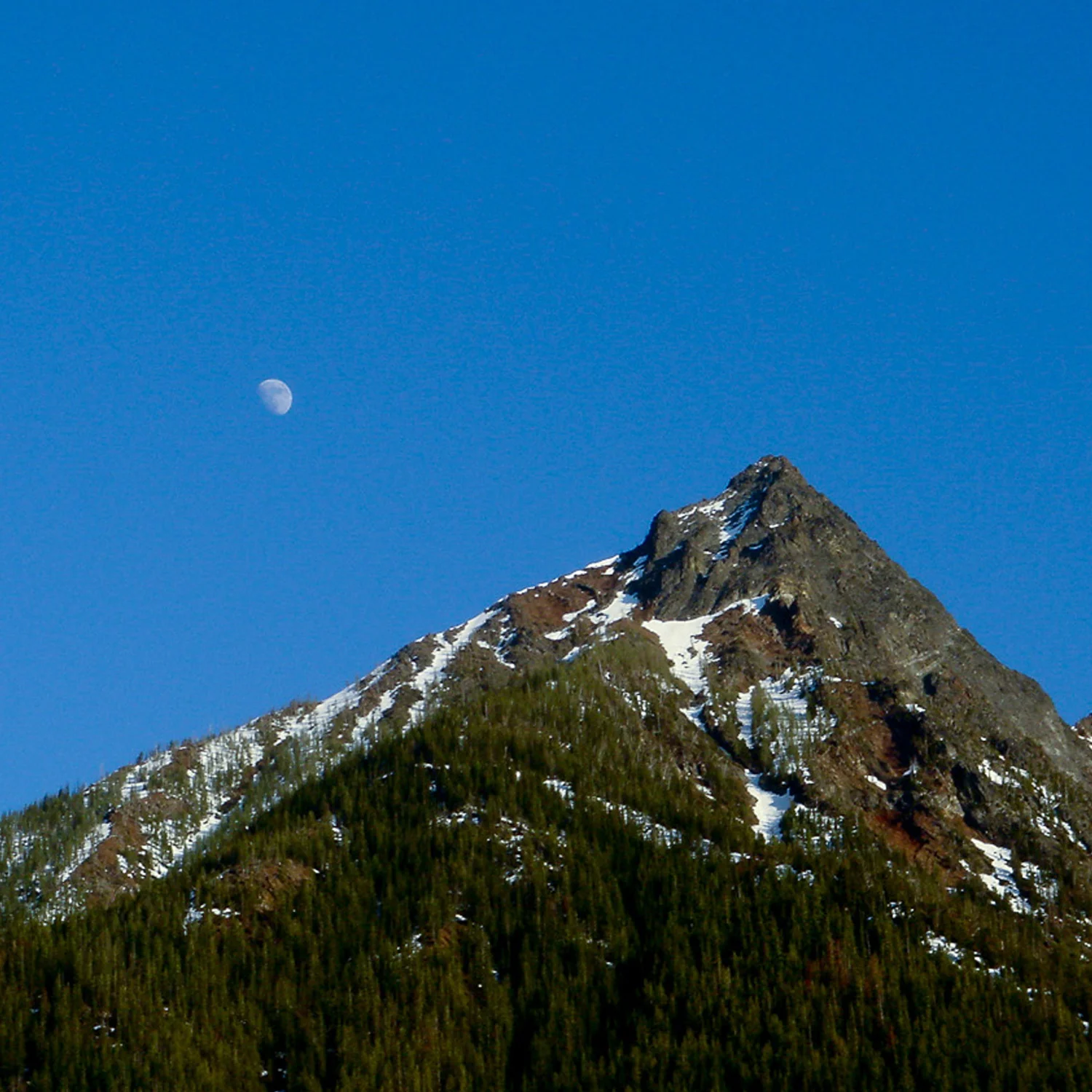 HBM041: Crossing the River, Feeling Watched