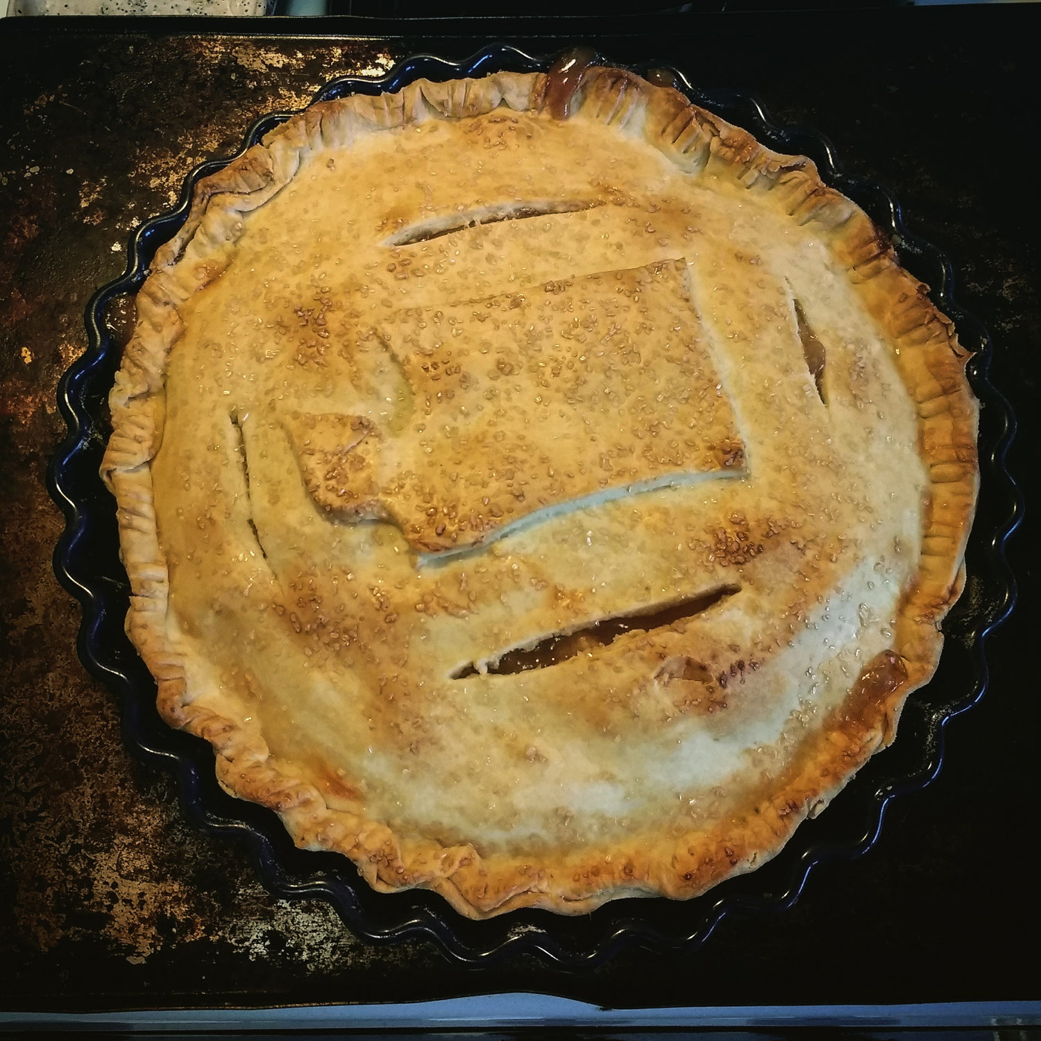  The apple pie featured in this episode. &nbsp;State of Washington pictured in crust cut-out. 