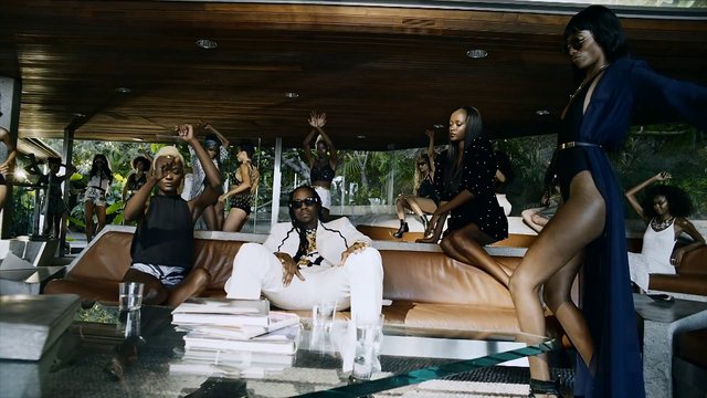 2 Chainz ft. Pharrell "Feds Watching" (Explicit)