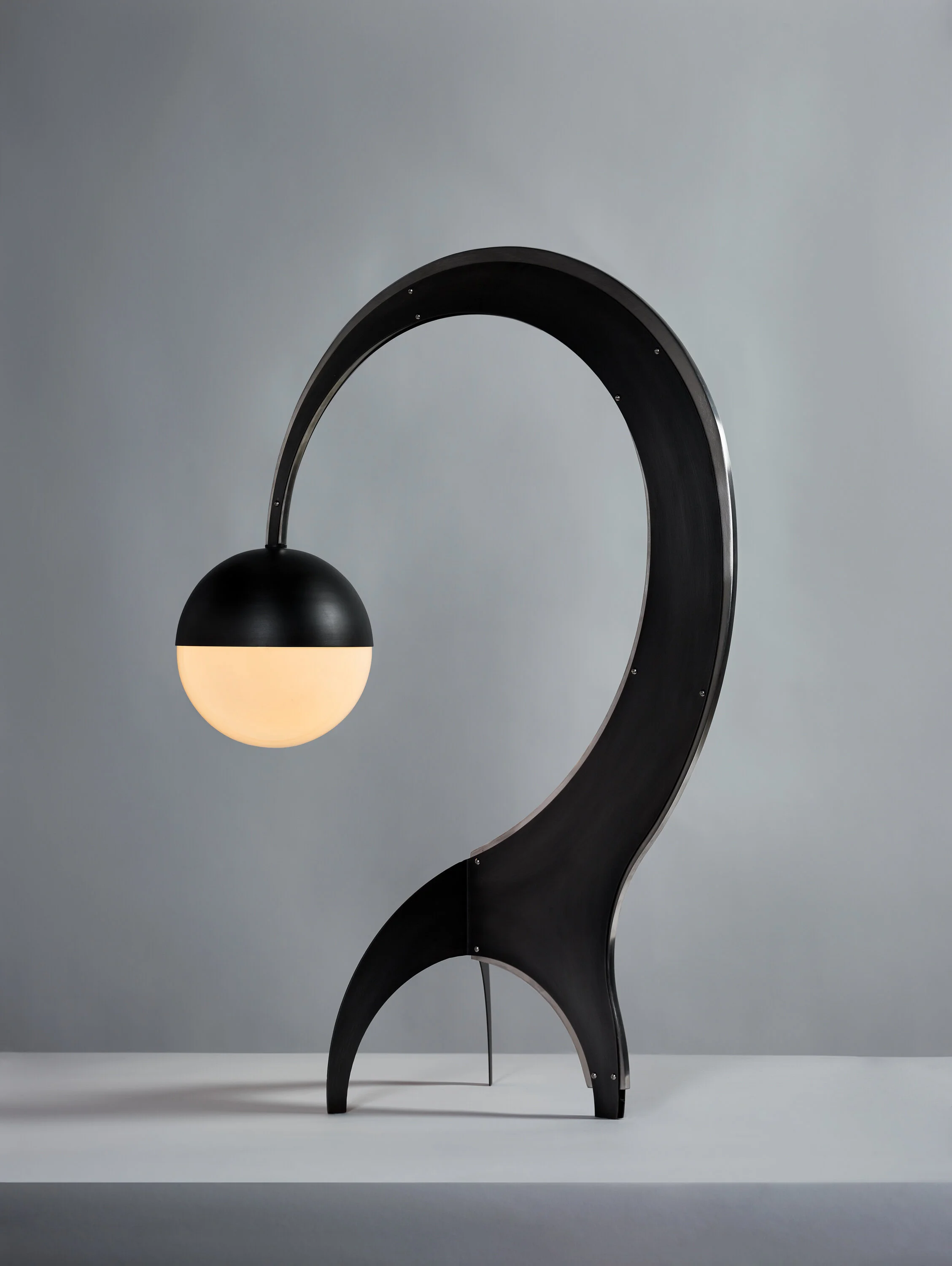 20210313_J_Shape_lamp_2.jpg