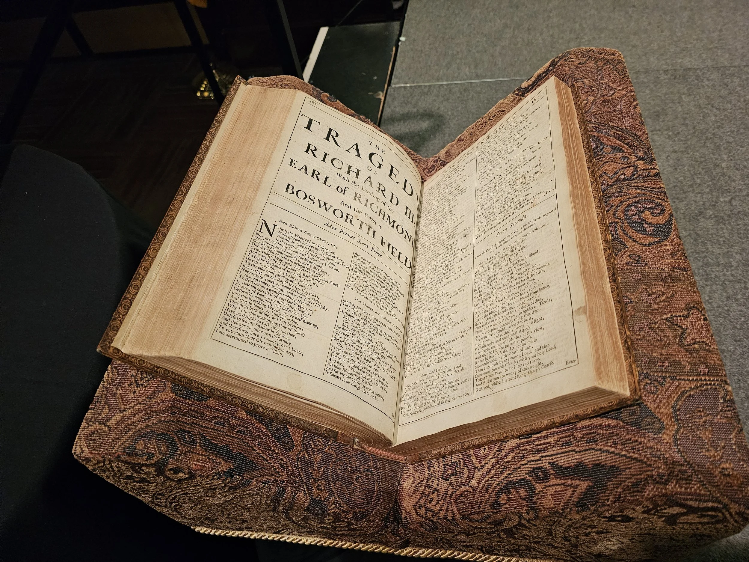 Of Quartos and Folios