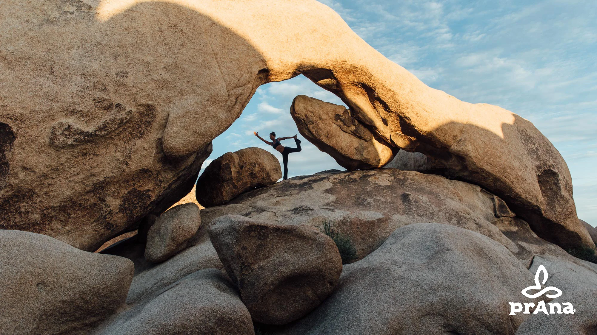 S16-1_ArchRock_Yoga_01-00091.jpg