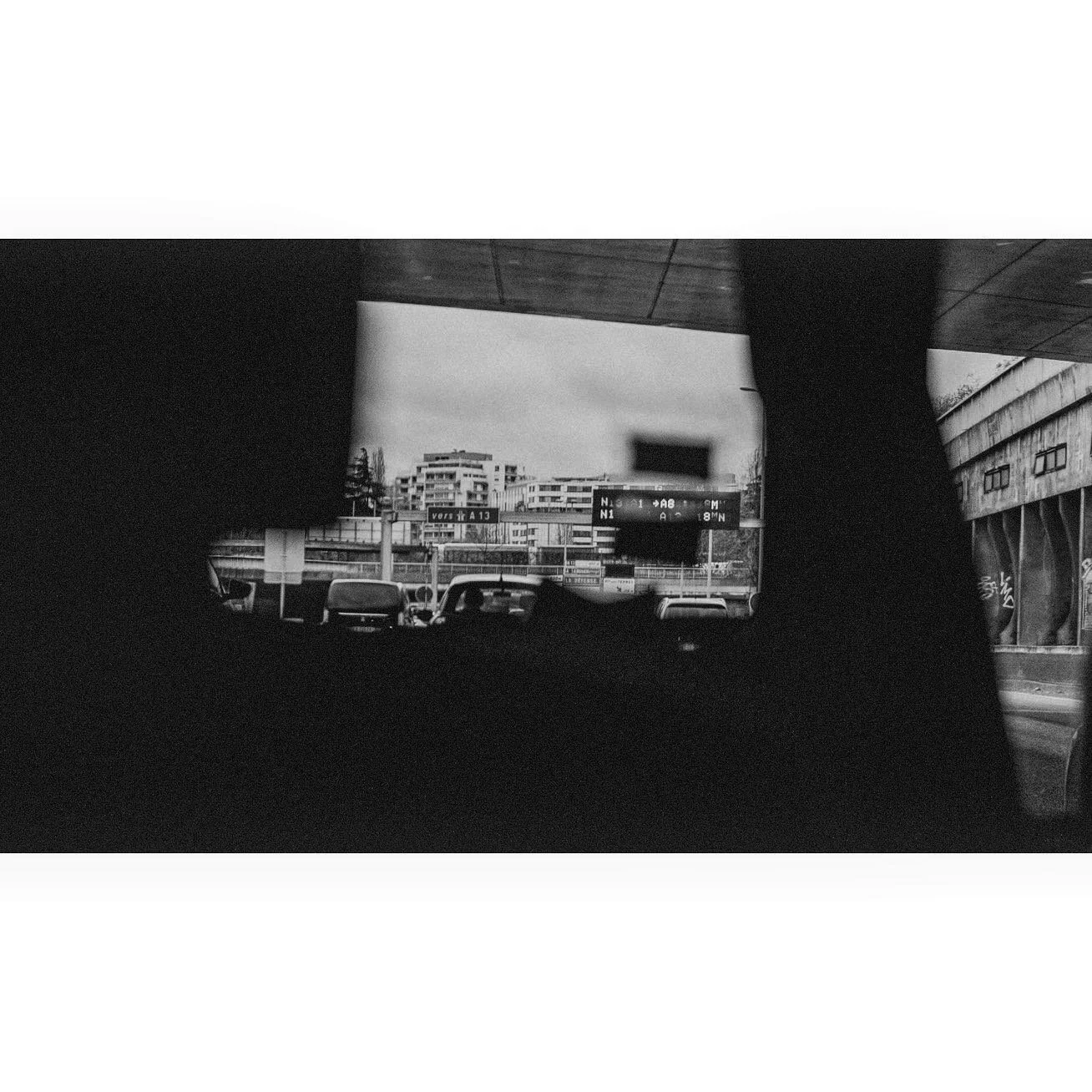 Taxi
.
.
.

#street #magnumphotos #life_is_street #thinkverylittle #reframedmag #eyeshotmag #life_is_scene #capturestreets #photocinematica #minimalzine #bw #bnw #blackandwhite #bnw_demand #streetbw
#bnw_artstyle #paris #france #louvre #geometric