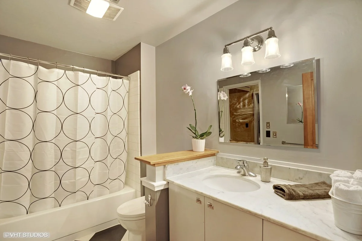 11191stAveUnit214_NWMLS_13.jpg