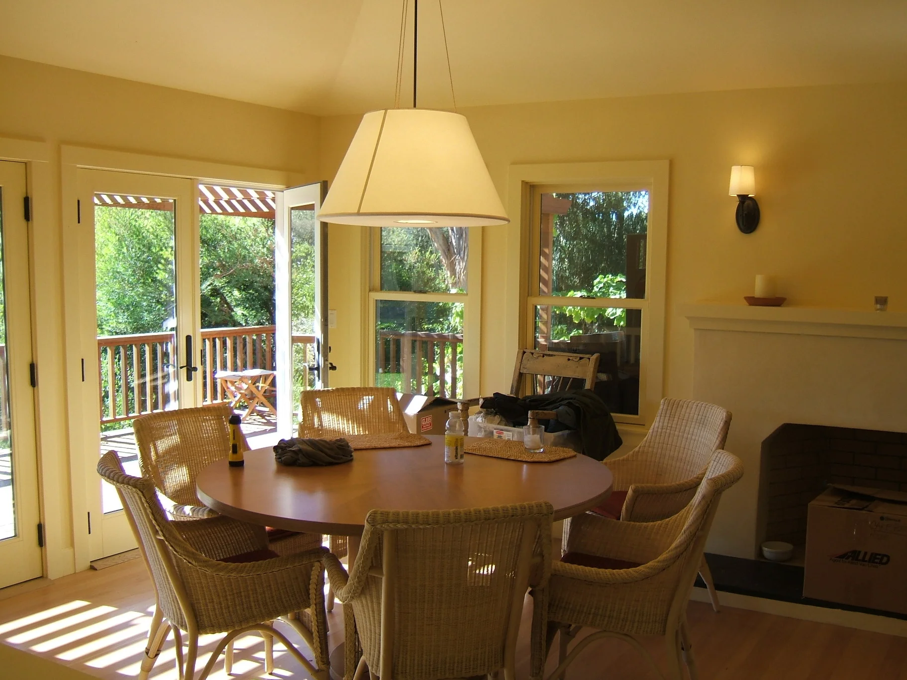 Linen empire pendant for casual Sonoma dining room/ Ann Jones Interiors
