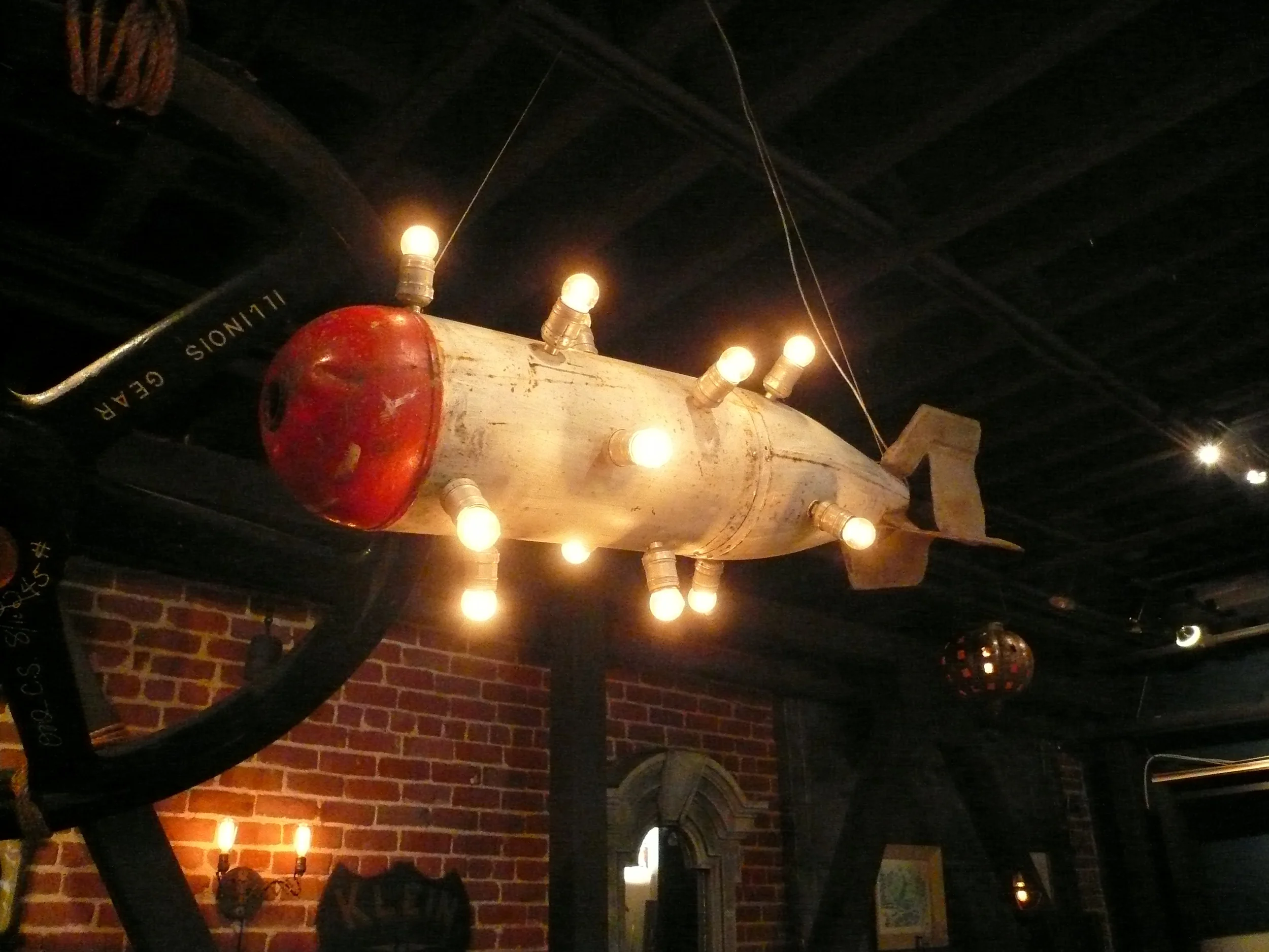 Test bomb with fifteen lamps/ Wick Design