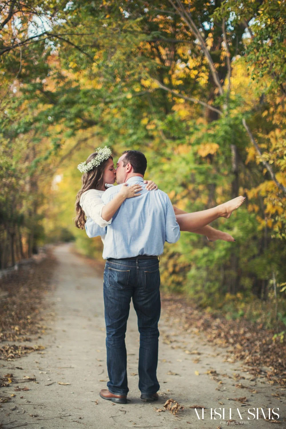 Brittany and Chad Engagement Session | Evansville Indiana Photographer