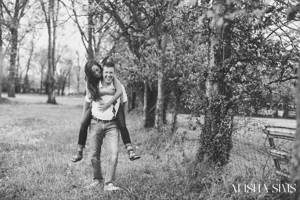Taylor and Lyal Engagement Session | Evansville Indiana Photographer