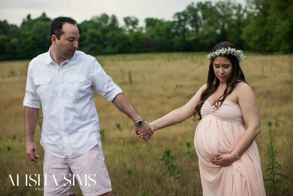 Brittany and Chad Maternity Session | Evansville Indiana Photography