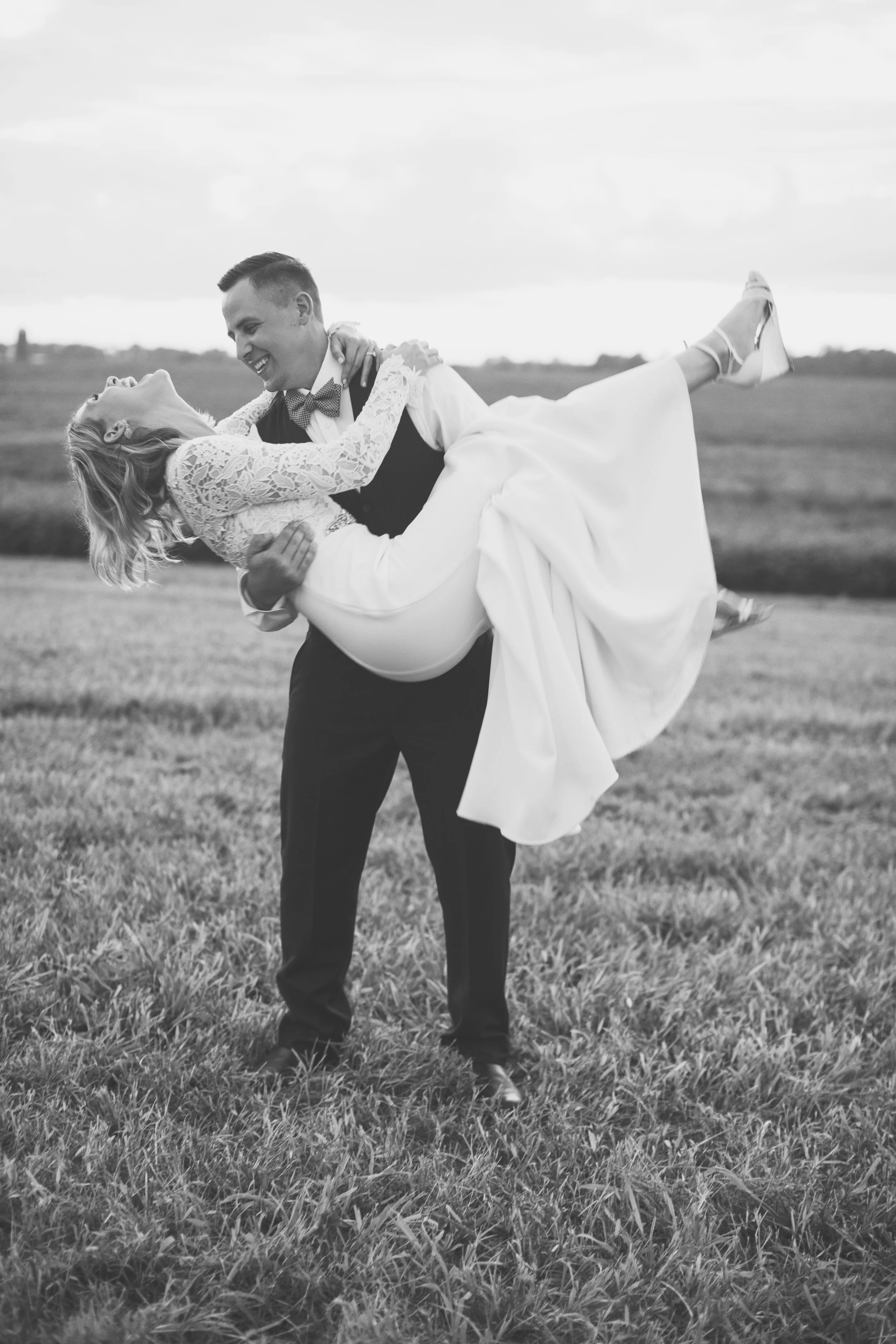Watching My Best Friend Become a Bride | Evansville Indiana Wedding Photographer 