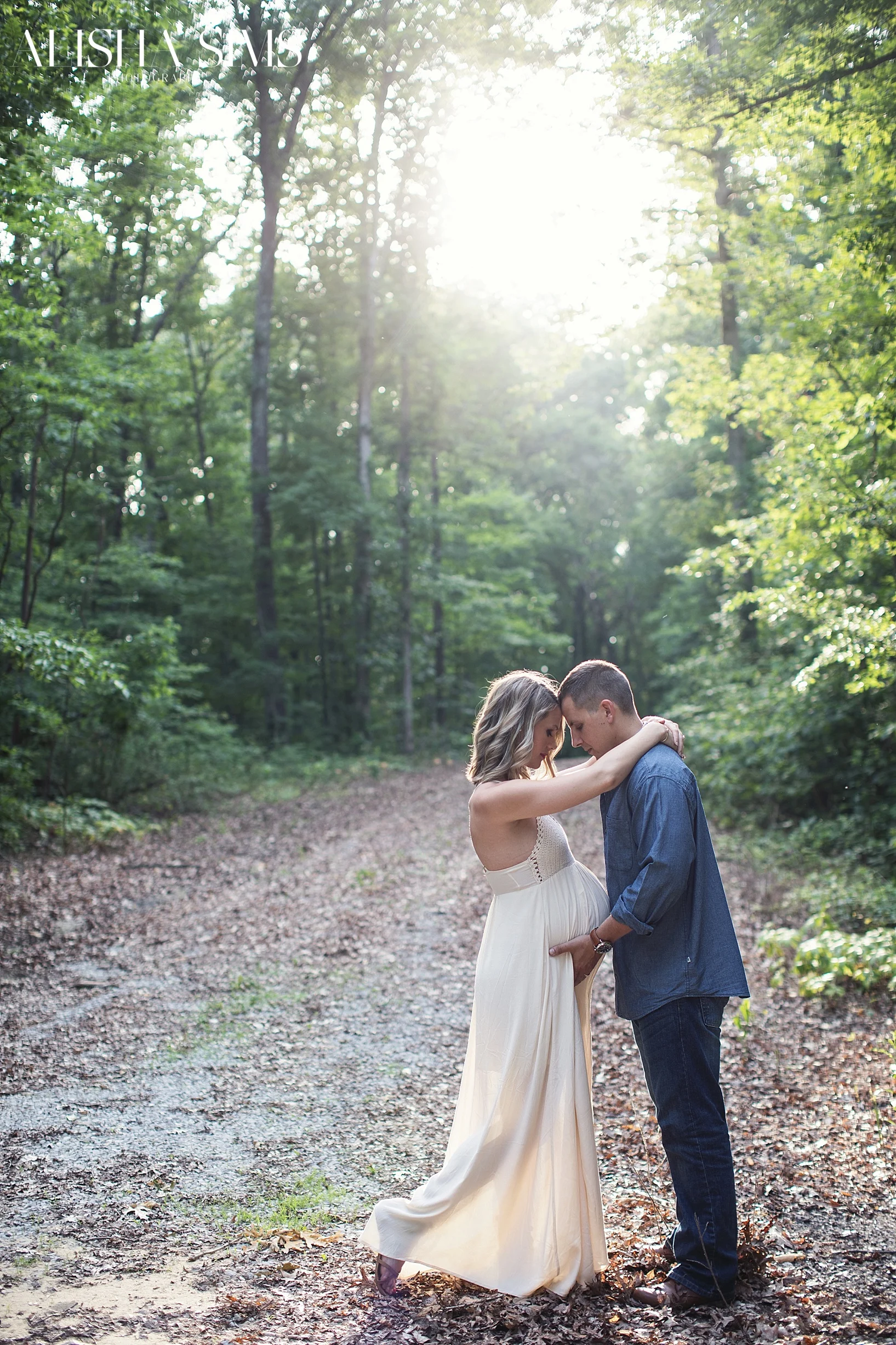 evansvilleindianamaternityphotographer.jpg
