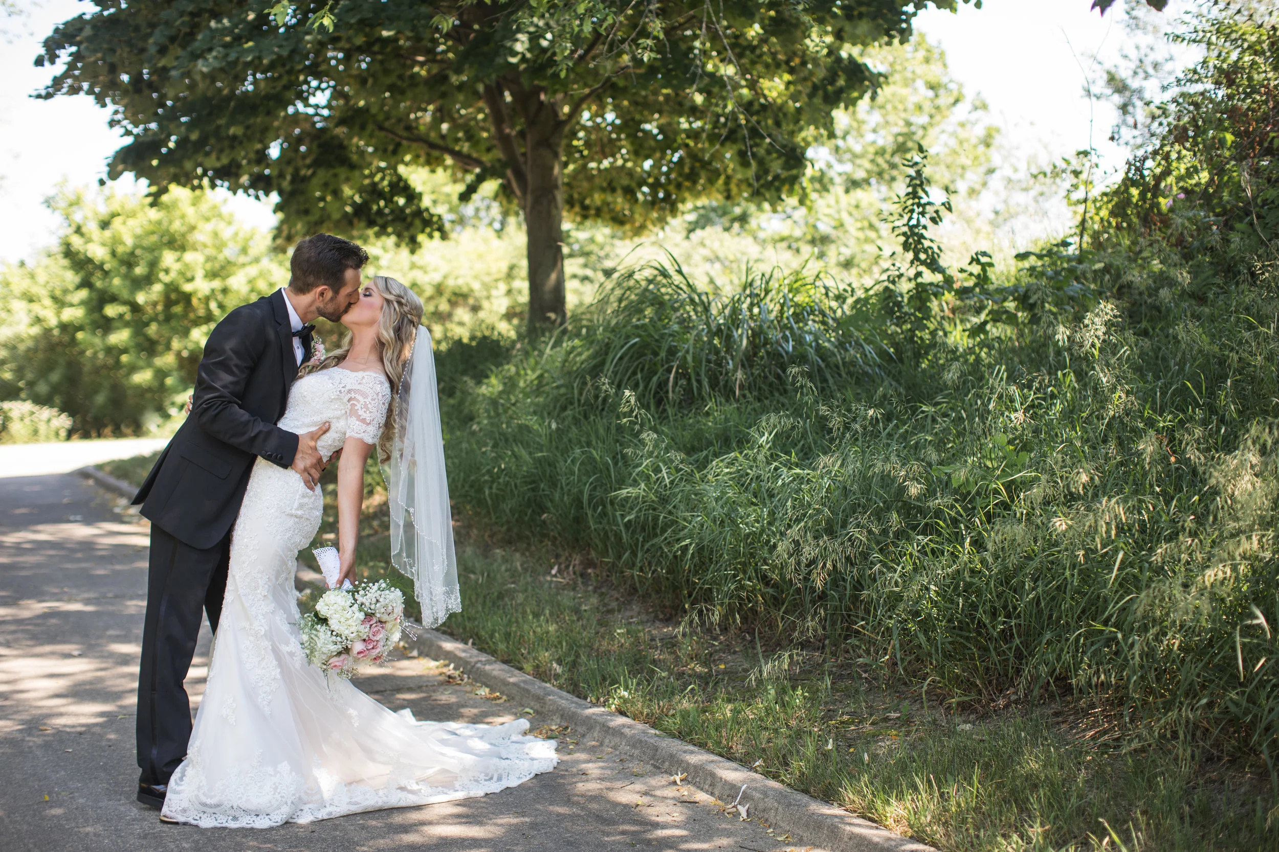 Katherine and Daniel | Evansville Indiana Wedding Photographer