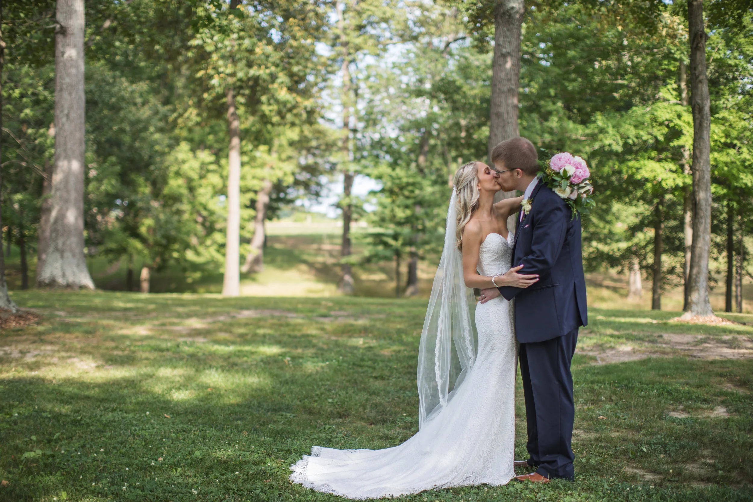 Emily and Zeb | Evansville Indiana Wedding Photographer