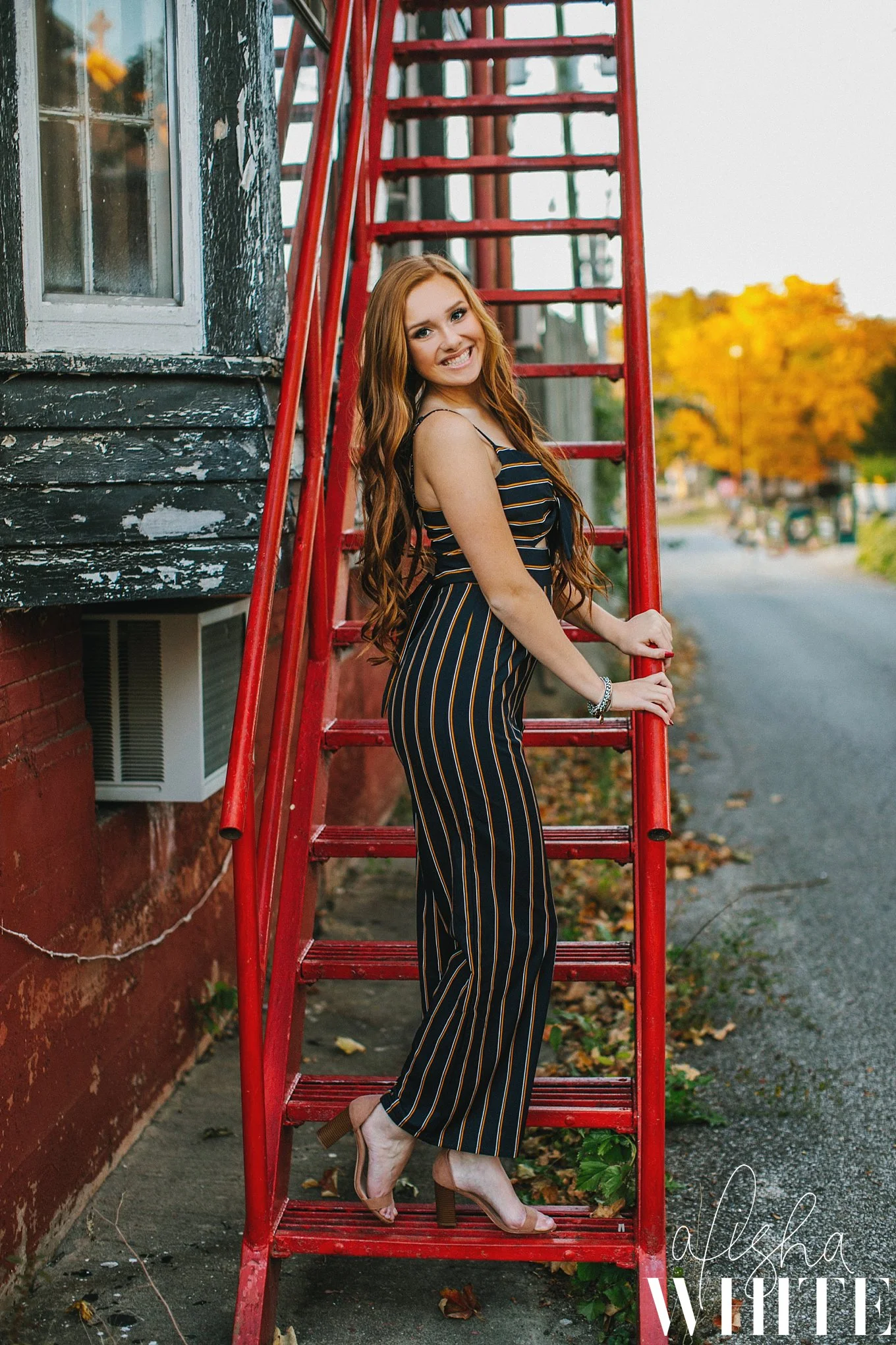 seniorphotographer.jpg