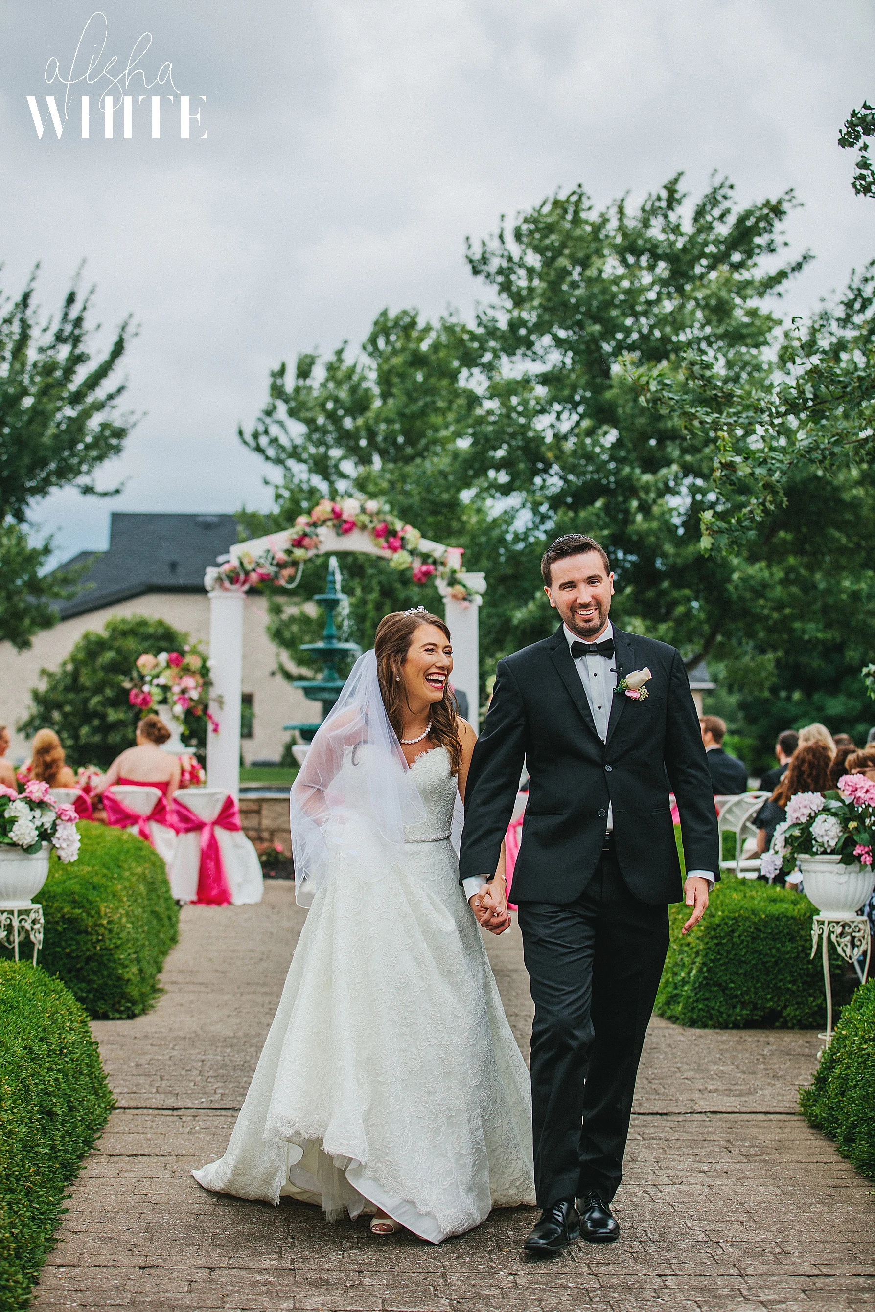 evansvilleindianaweddingphotographer.jpg