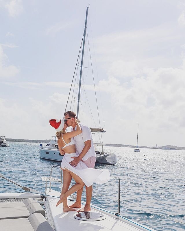 Merry Christmas from the BVI&rsquo;s. 2019 has been an exciting year for Dakota and me. I turned 30 and we celebrated driving down highway 1, I photographed @fearlesslyfemininephoto babes in Europe, we bought a new house and started planning a remode