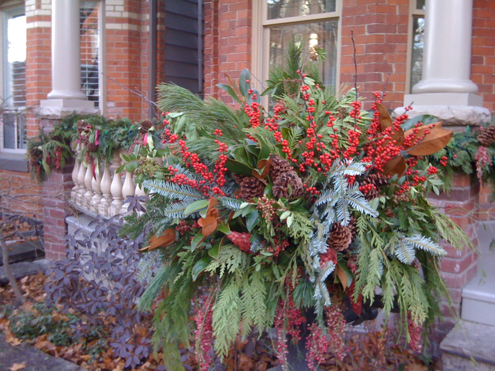 traditional winter planter natural