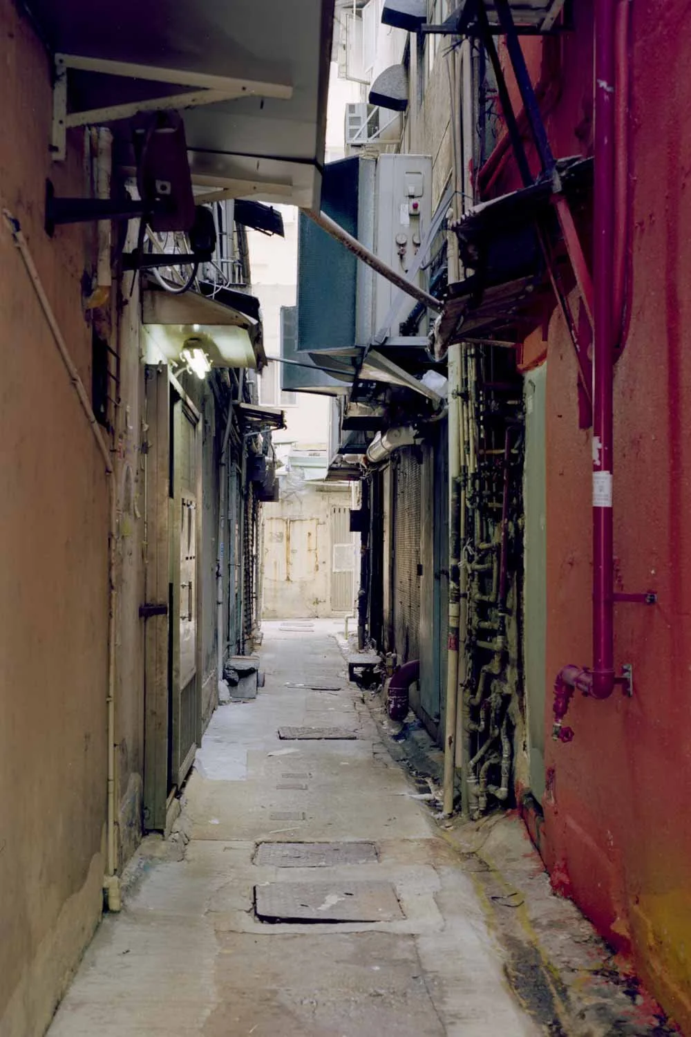 Ajay Malghan_HK Alleys_03.JPG