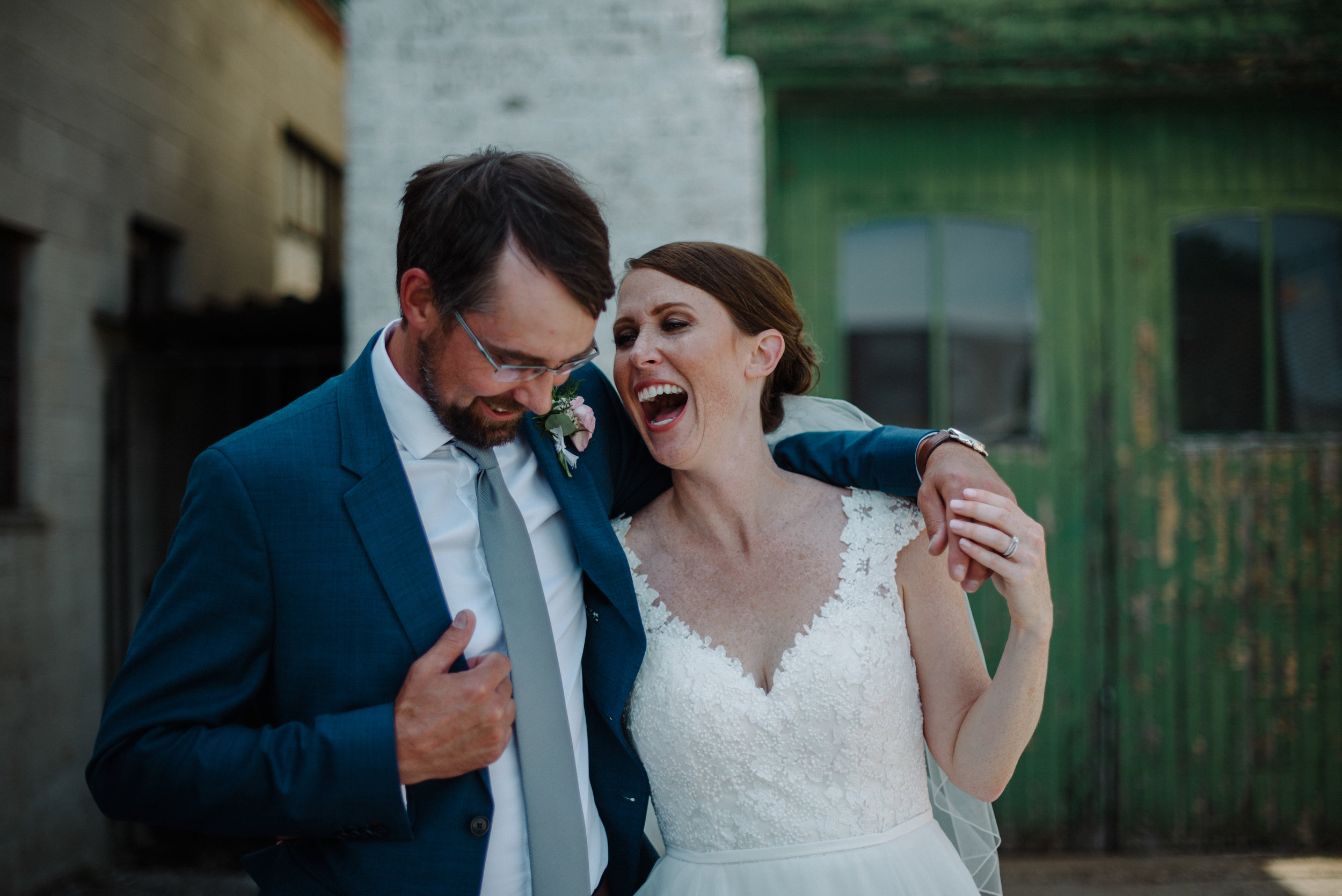 laughing bride wedding photography.jpg
