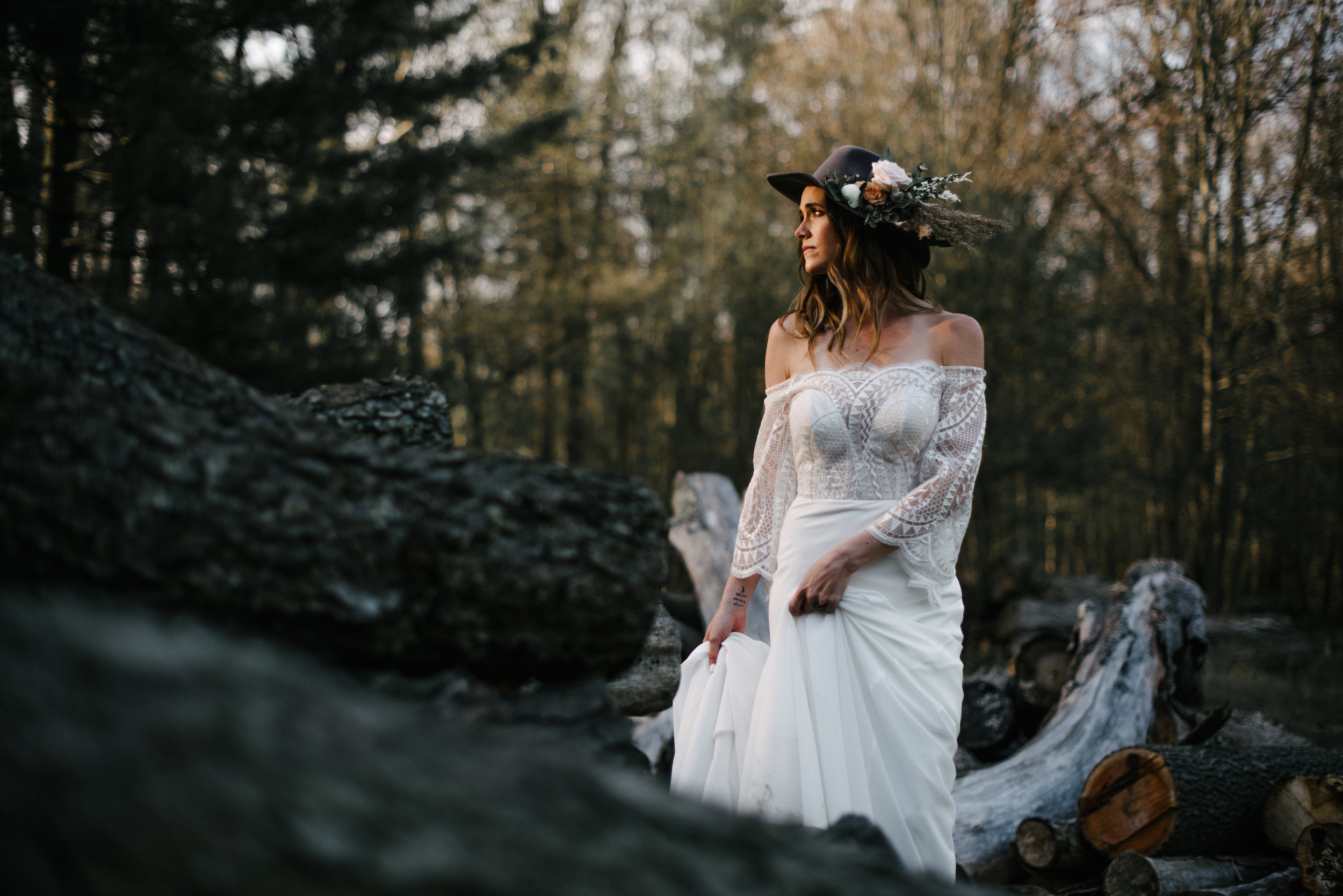 boho bride in the woods wedding photography.jpg