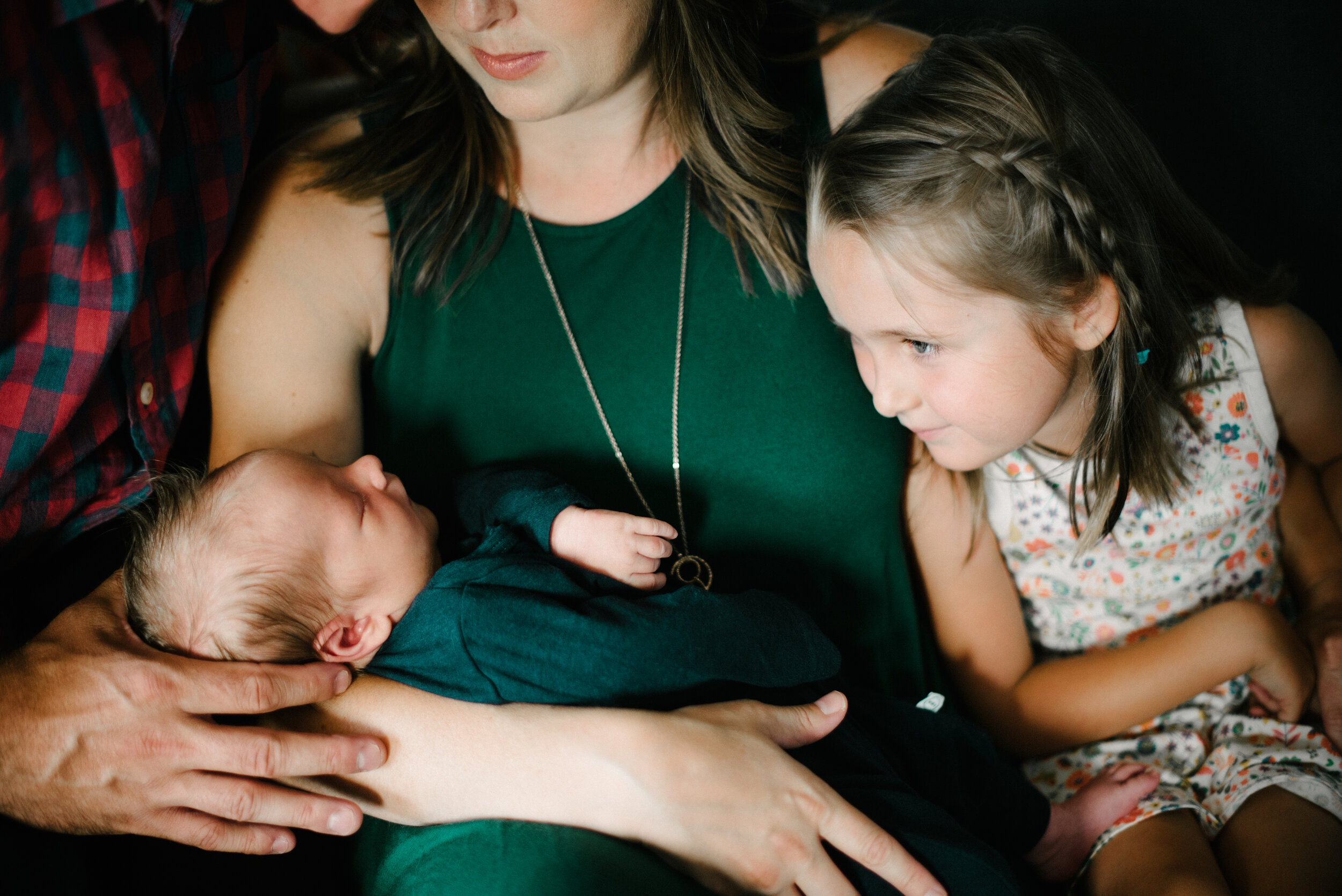 big sister family photoshoot.jpg