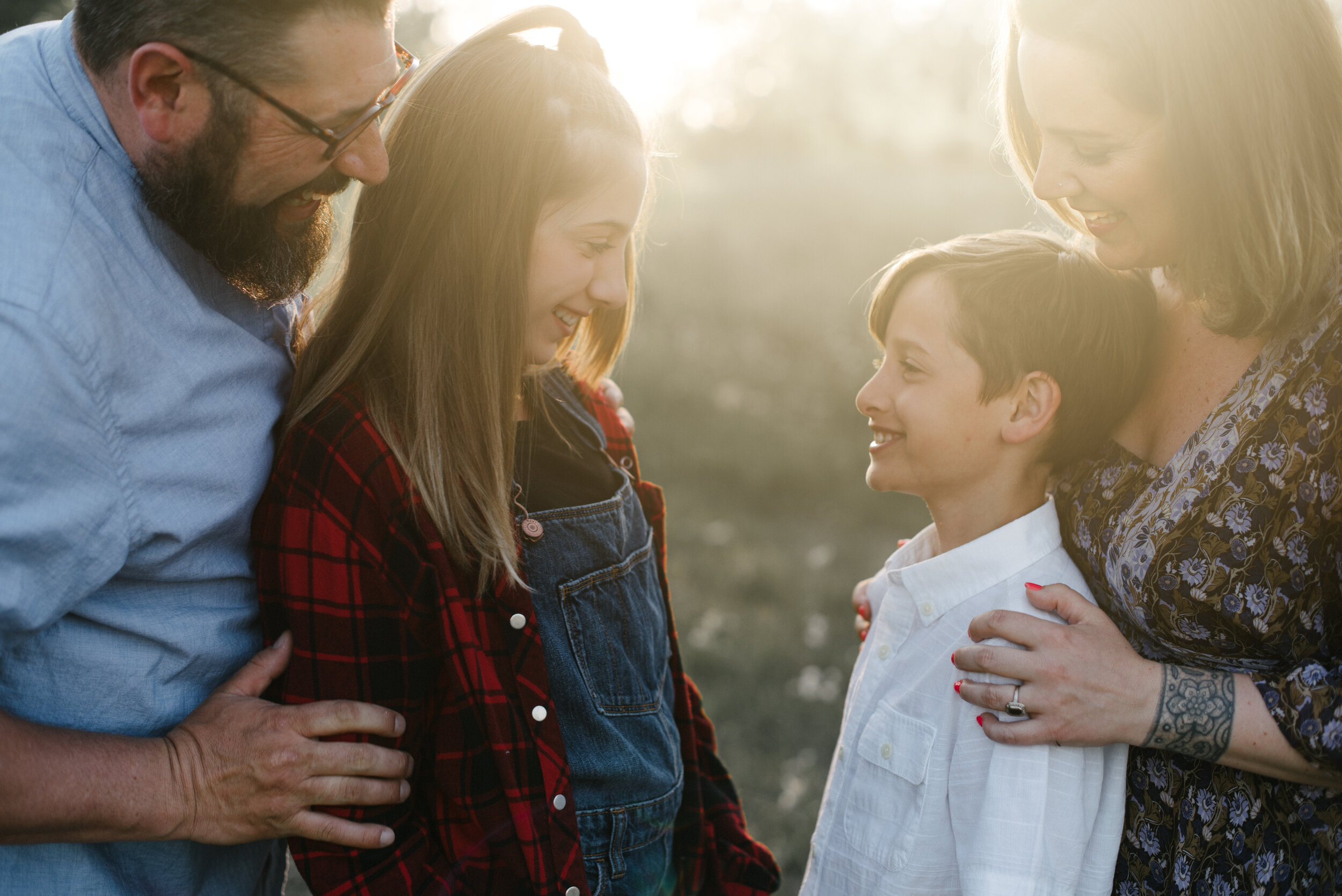 golden hour young family family photoshoot.jpg