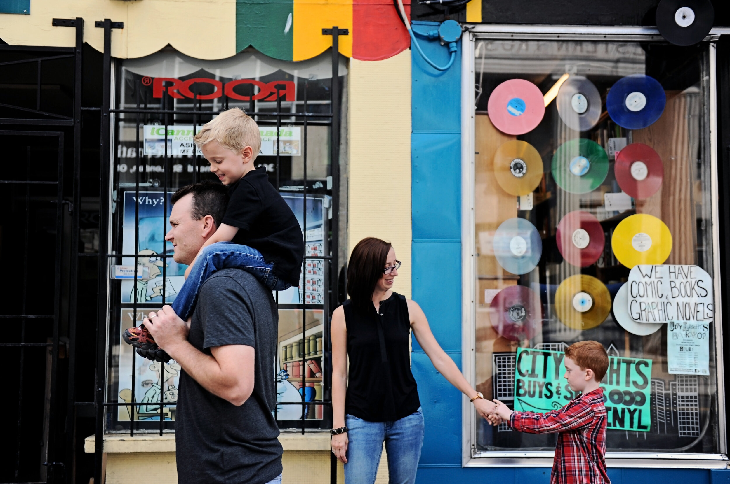 colourful downtown family photoshoot.jpg