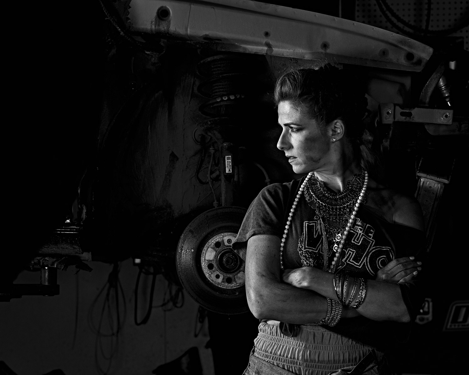 20161013_WomanInAutoShop02089-Edit.jpg