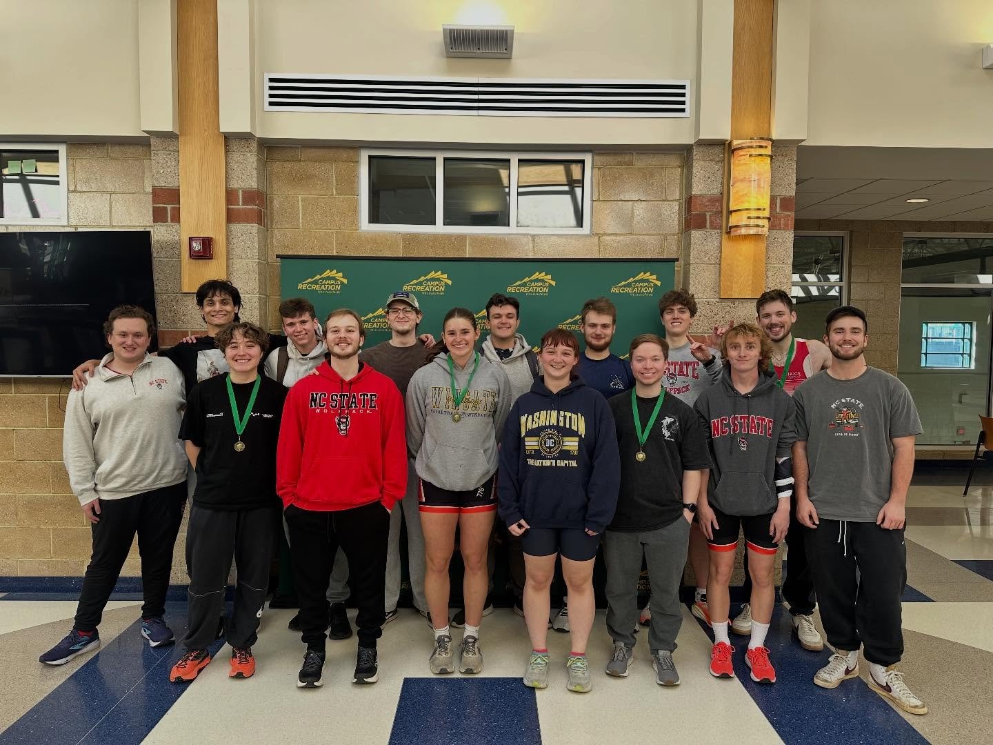 Shout out to everyone who competed at Colonial Erg Sprints for our first competition of the spring!! See you on the water 😈😈