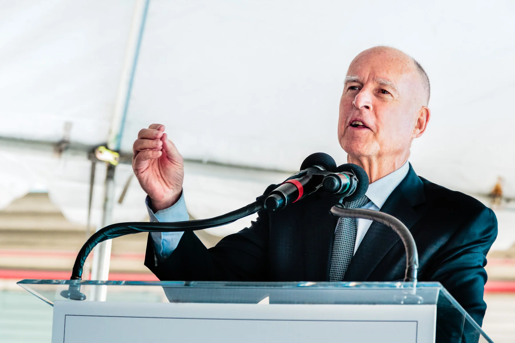 jerry_brown_port_ss_1800.jpg