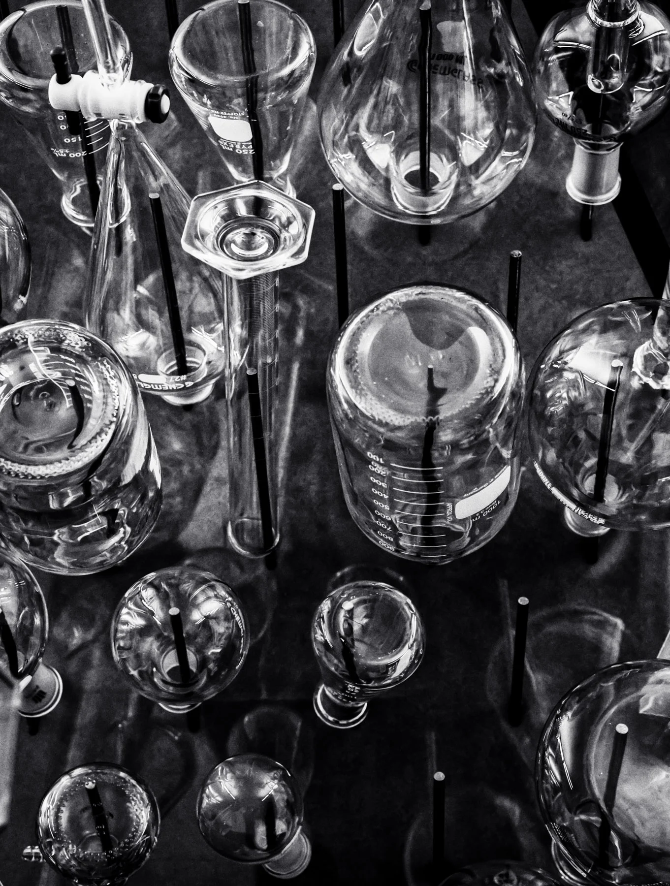 threshold_beakers_1800.jpg