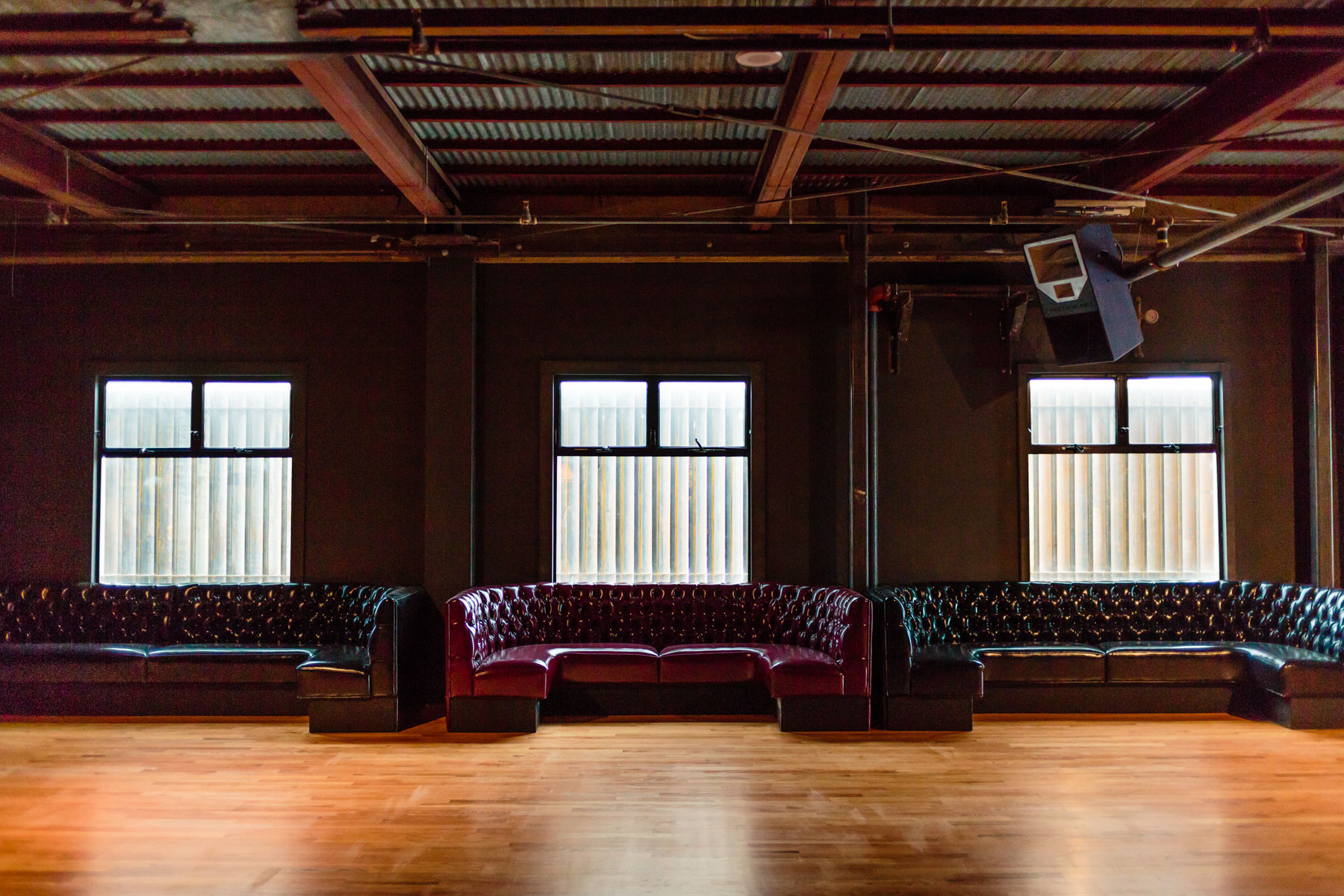 architecture_1800_couches_midway.jpg