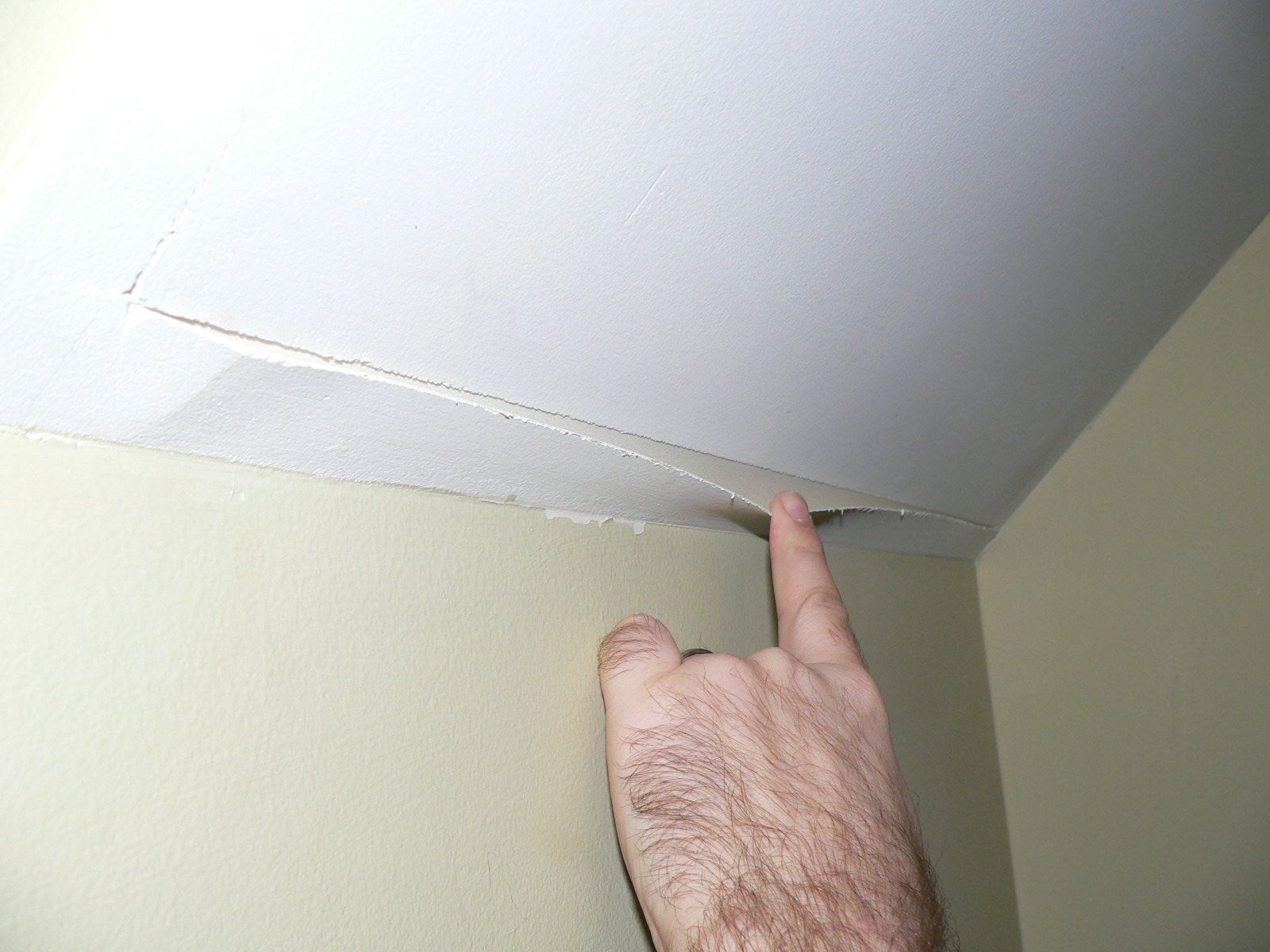 How To Fix Drywall Corner Cracks
