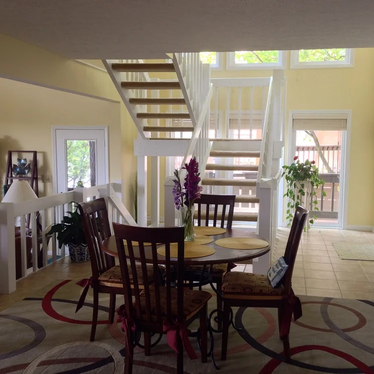 dining-stairs.jpeg