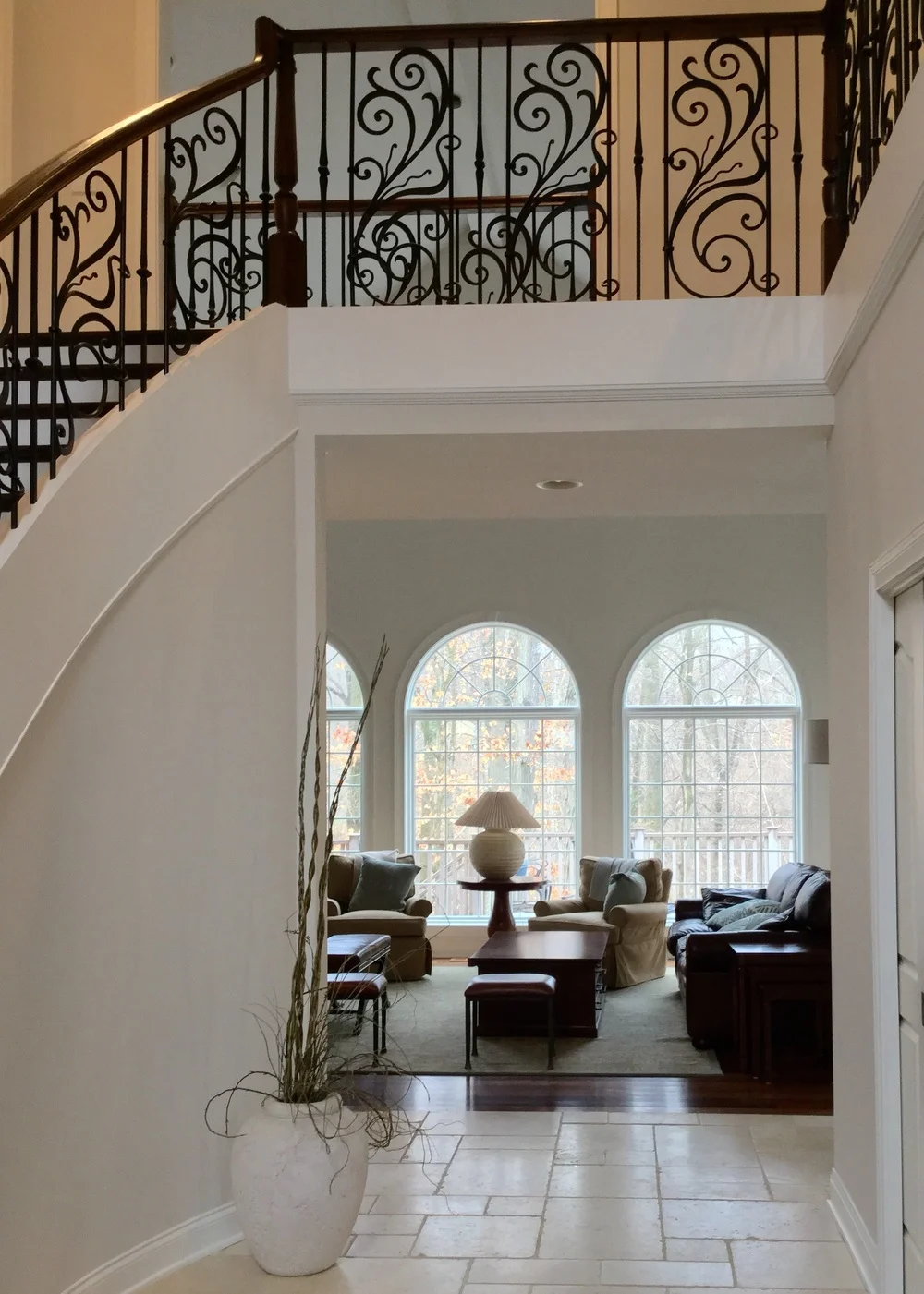 A neutral paint color can give a unified feel throughout the home