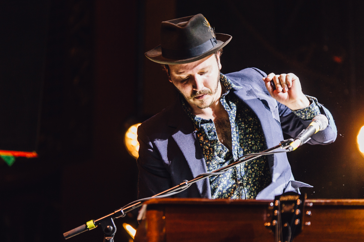 Nathaniel_Rateliff_and_the_Night_Sweats_Ogden_Theatre_12202015-22.jpg