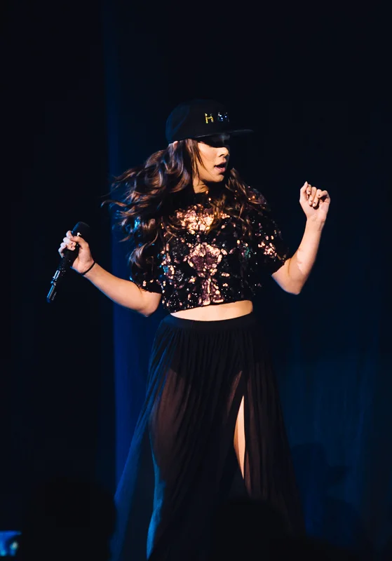 Meghan_Trainor_Hailee_Steinfeld_Denver_Bellco_07262016-3.jpg
