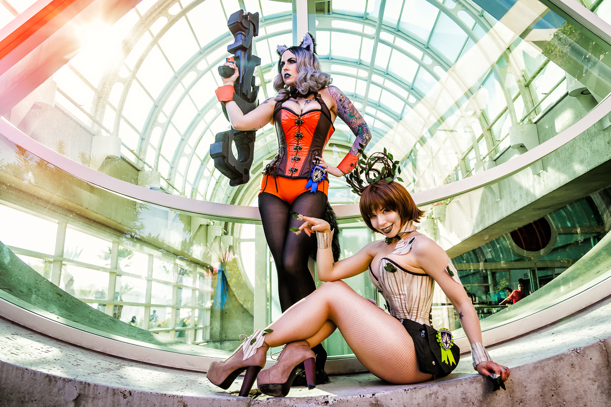 Minne D'Moocha and Ludella Hahn as Rocket and Groot. Taken at San Diego Comic Con. 