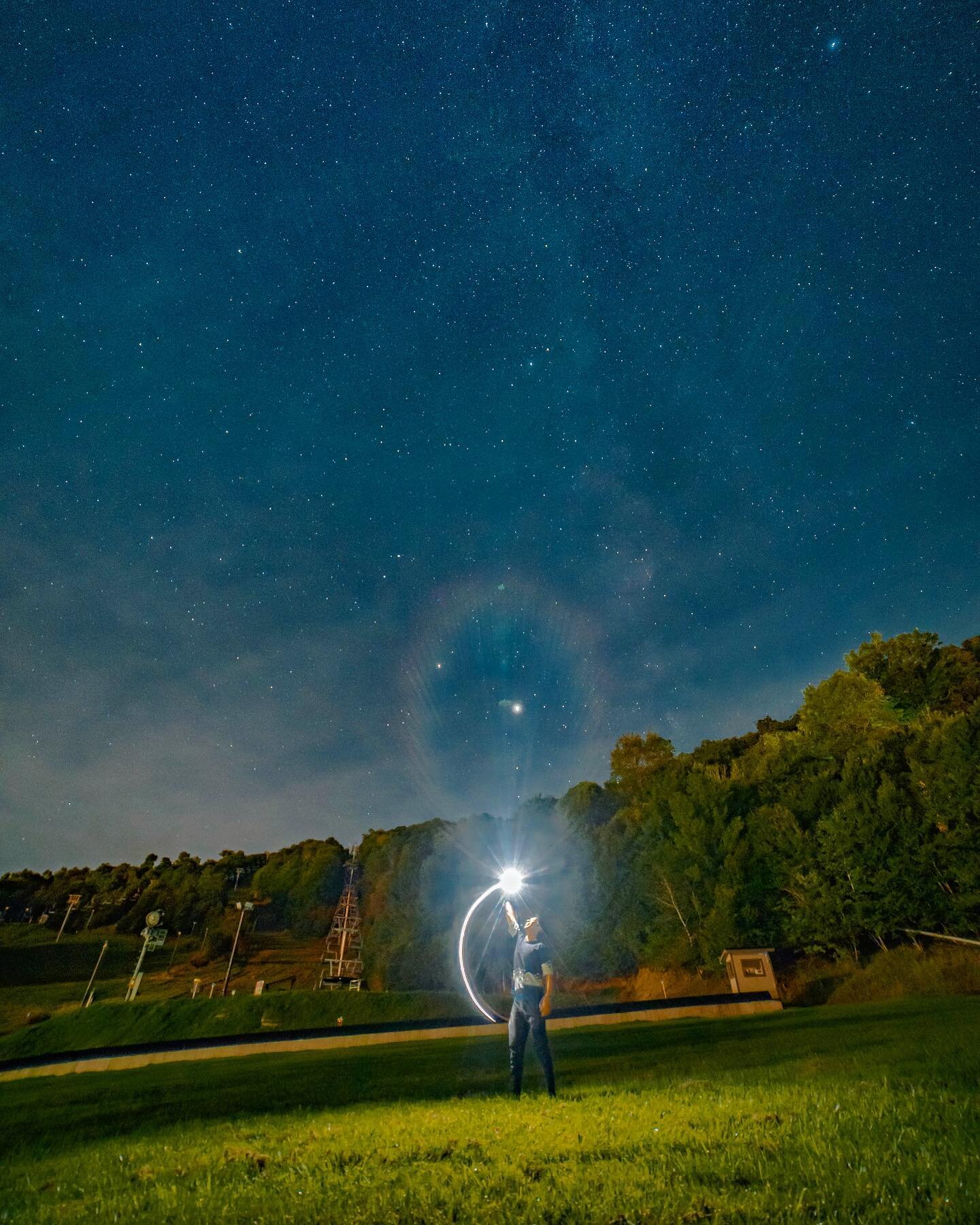 Be the Light 🎆🌌