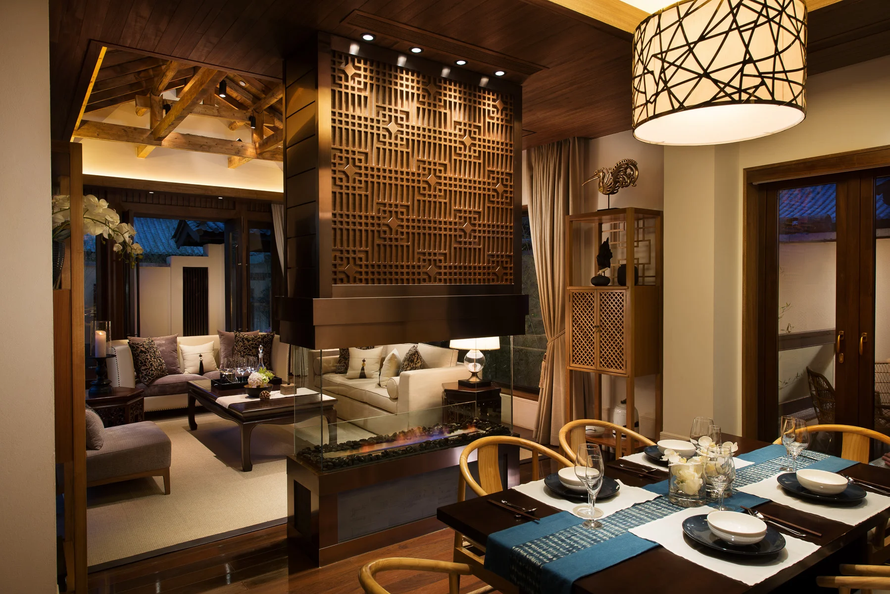 20140501_HBA_LiJiang-Villa_ShanQu_Kitchen-to-Livingroom_F2.jpg