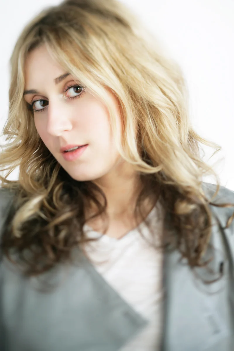 20071127_Portrait_Megan_F-3.jpg