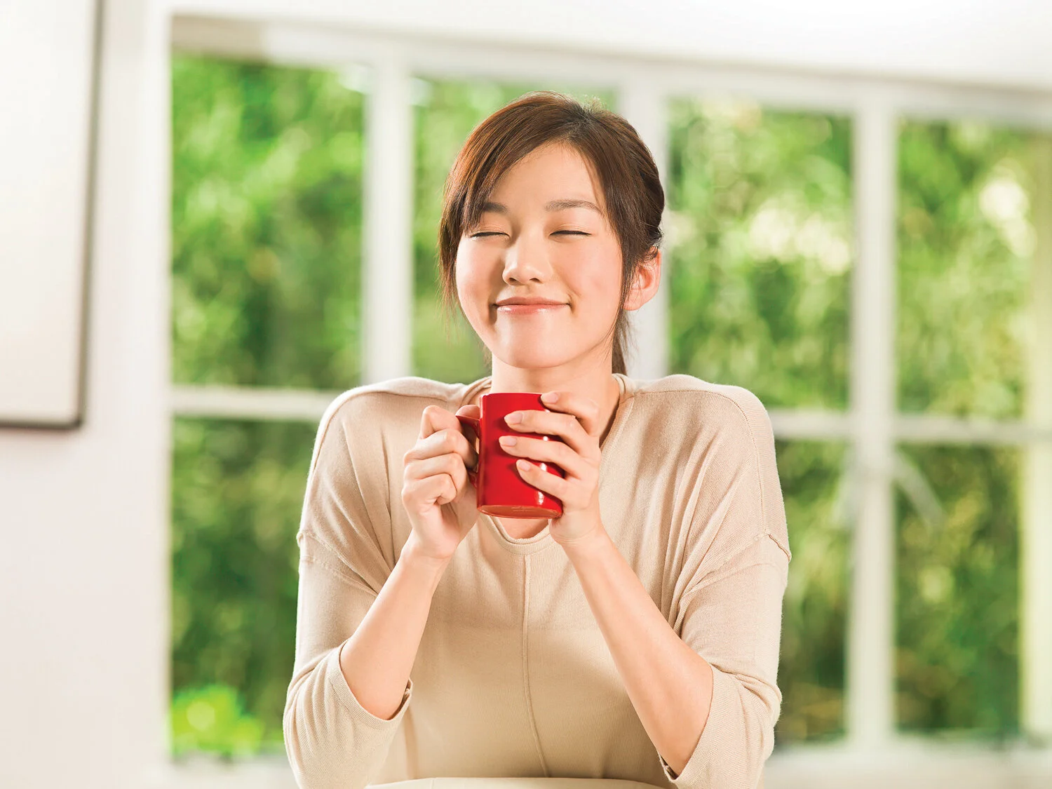 20140408_Nescafe_MilkyGirl_0138_RET-CMYK-2.jpg
