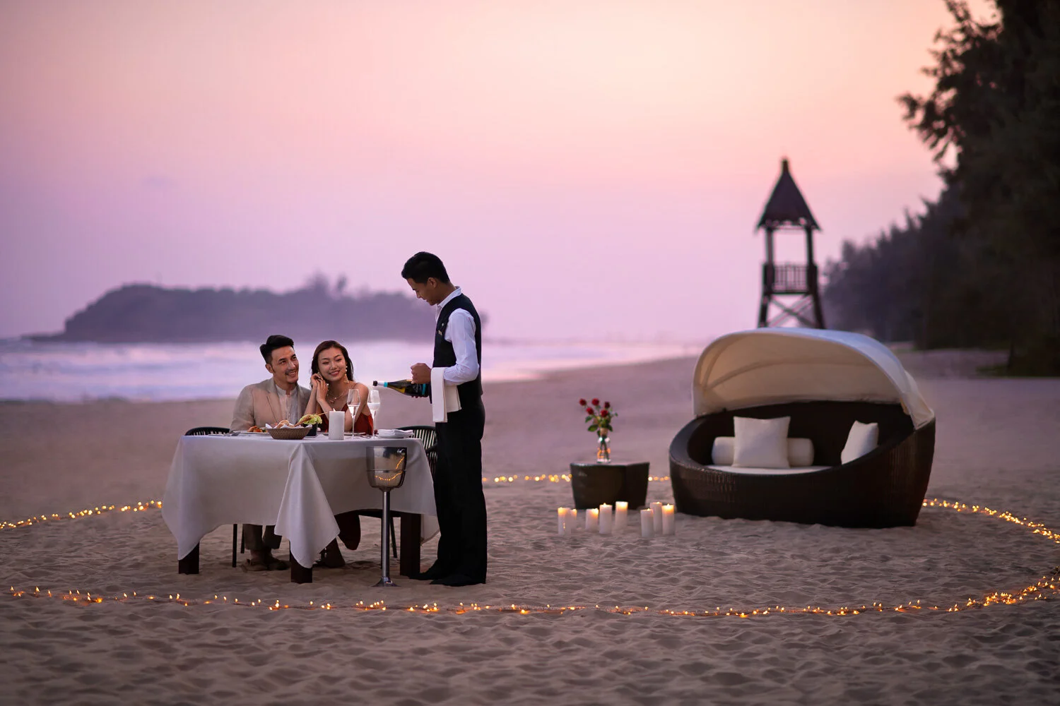 Beach+Dinner.jpg