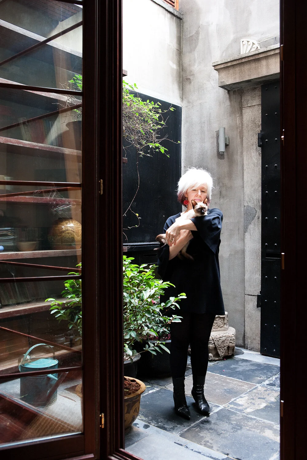 20100201_ELLE-DECO_Yananzhong Rd-Linda_Portrait_F-1.jpg