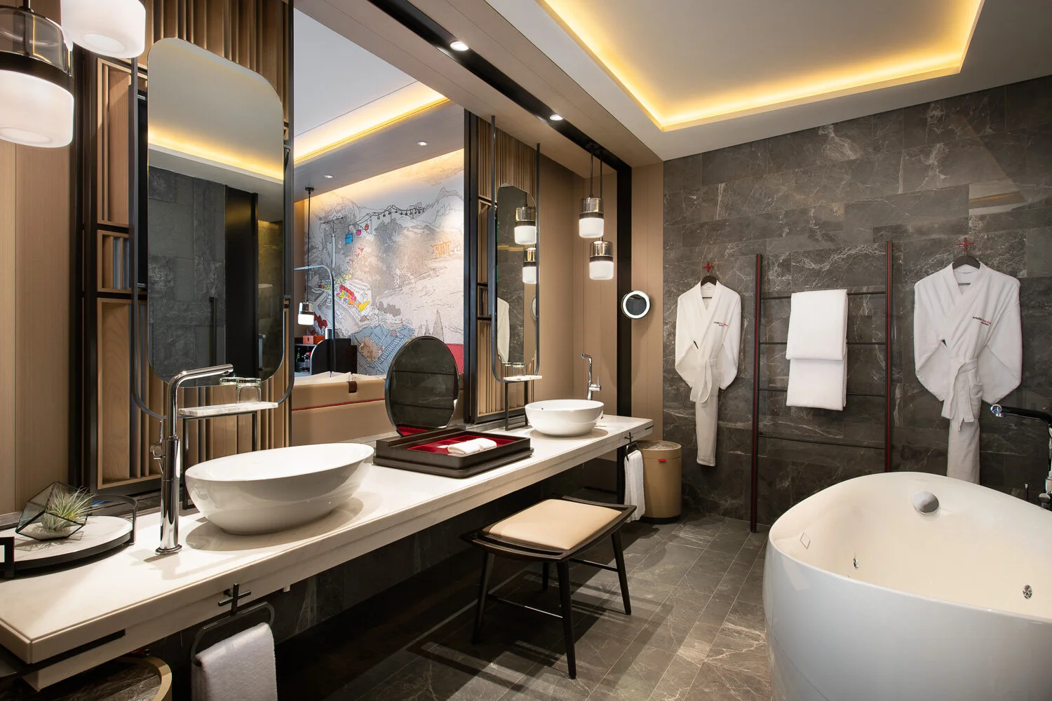 20190522_Wilson_Swissotel_P Suite-4.jpg