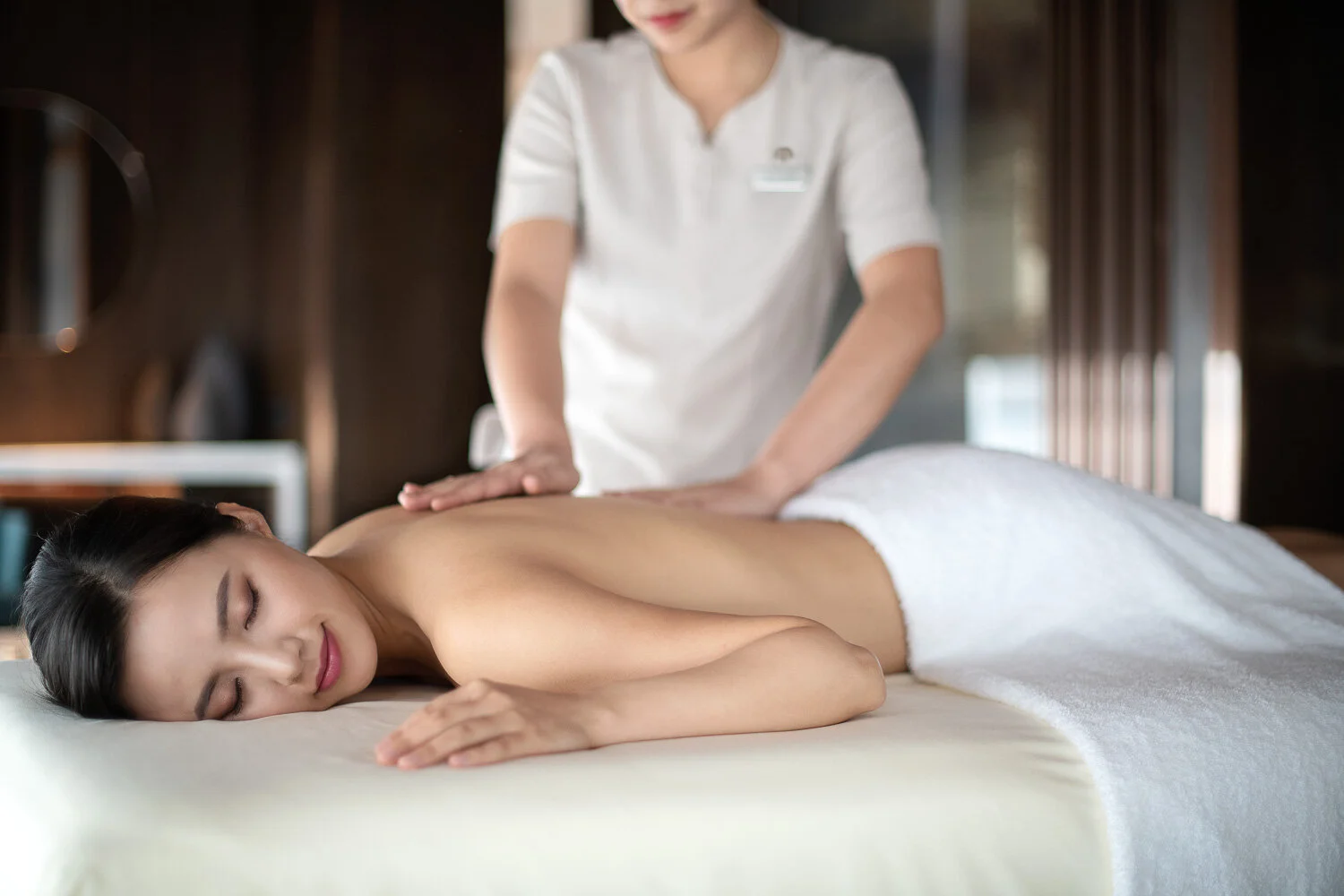 20190503_Raffles_Lifestyle-Massage.jpg