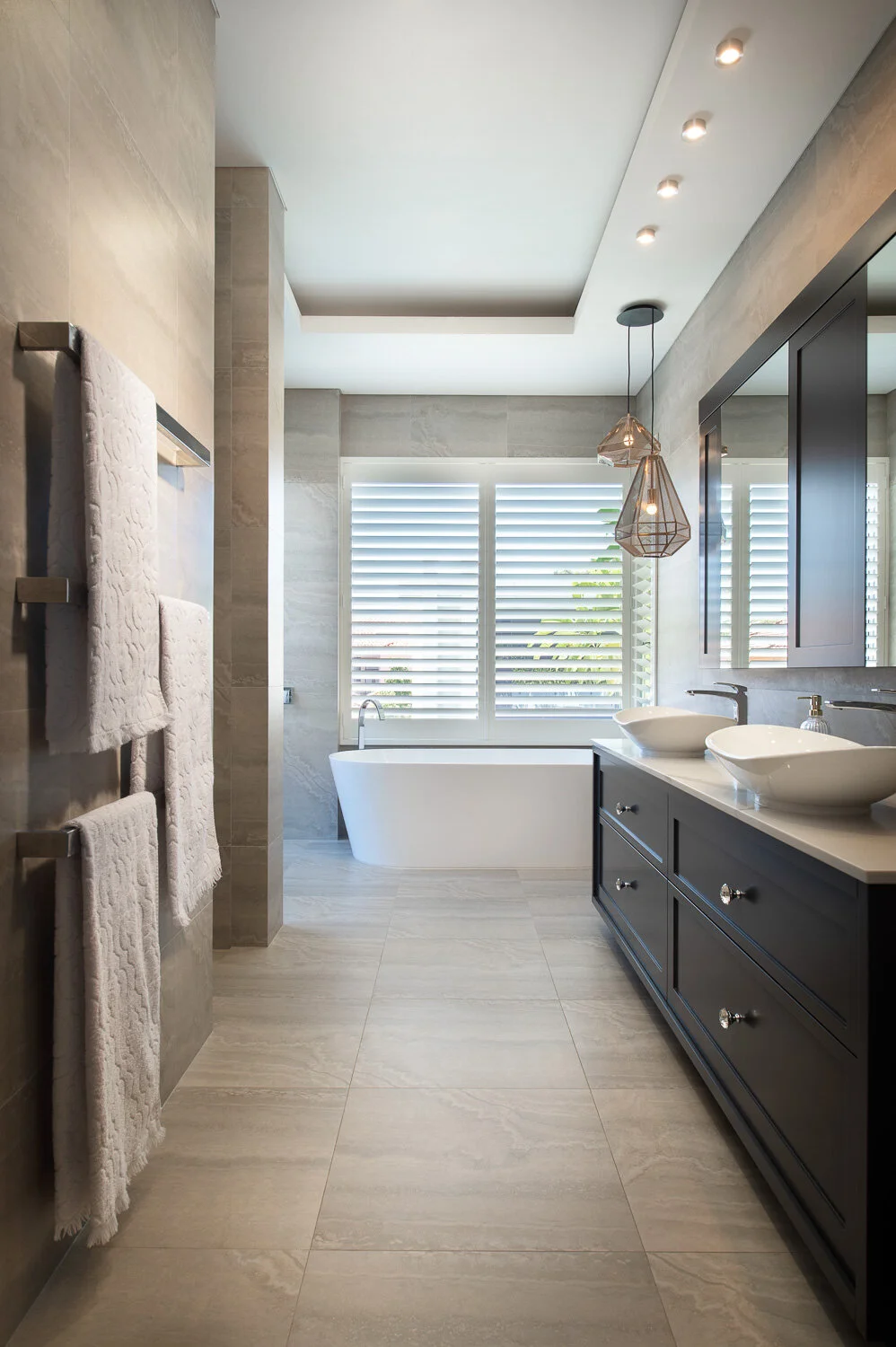 Main Bedroom_Bathroom.jpg