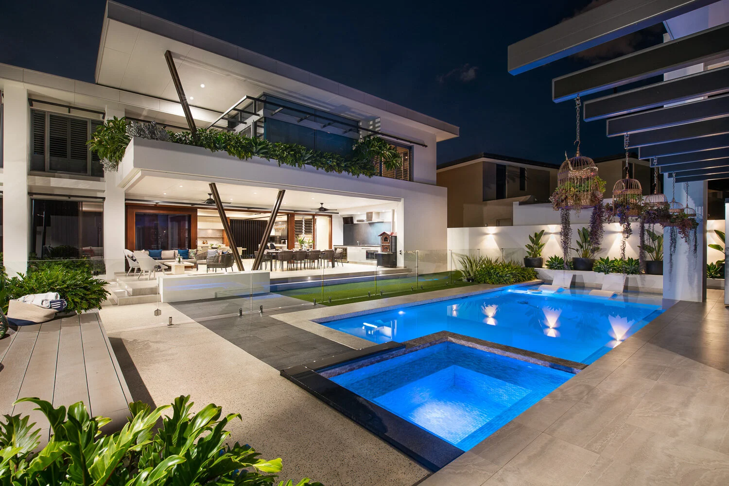 Pool_Night.jpg