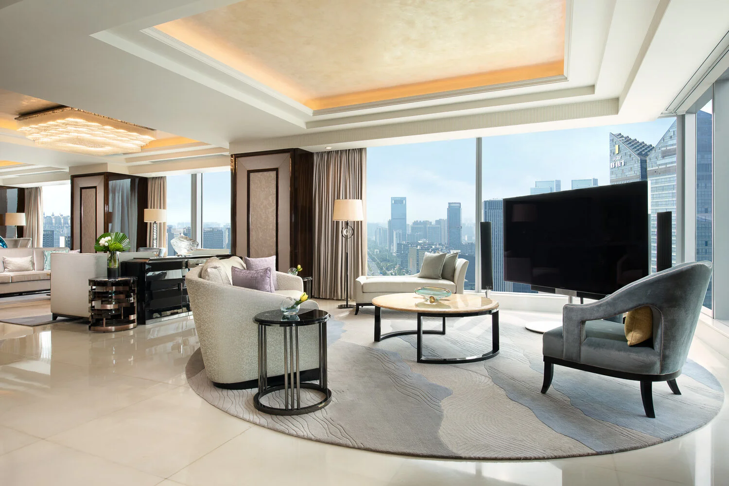 20190705_Fairmont_Raw_2_P Suite-Tv area.jpg